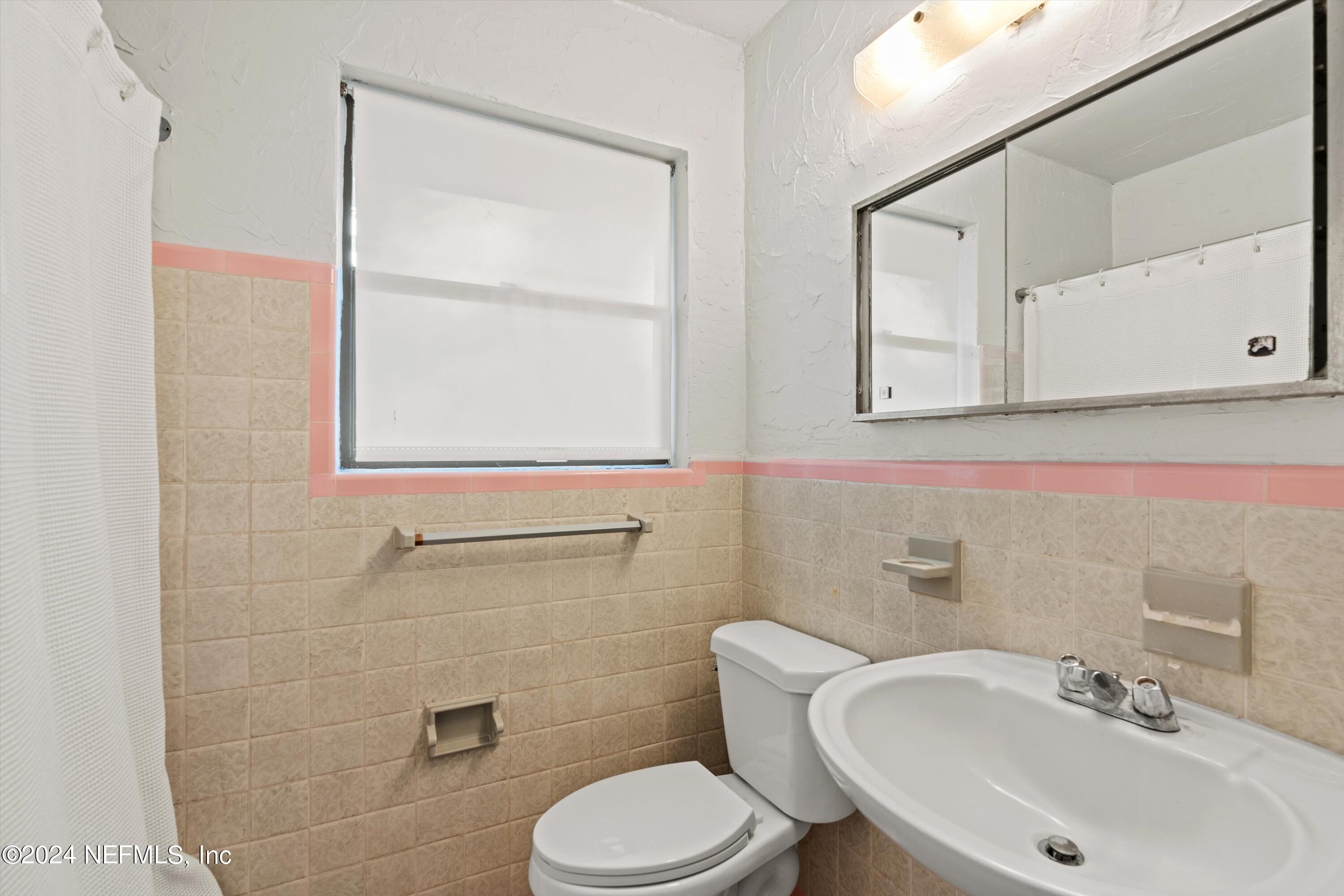 1362 RIVERBIRCH Lane