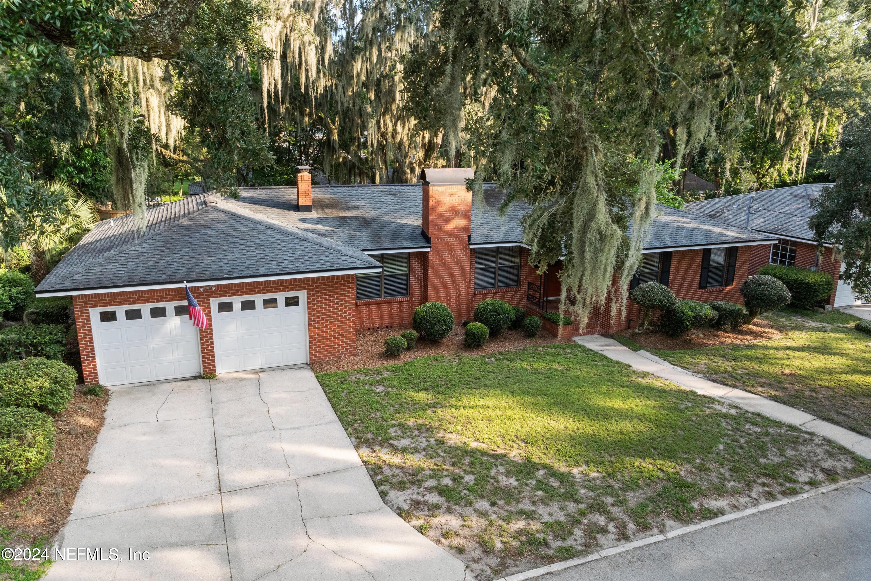 1362 RIVERBIRCH Lane