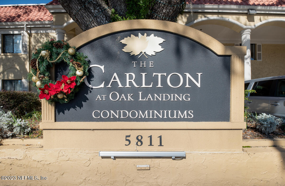 5811 ATLANTIC Boulevard, 73