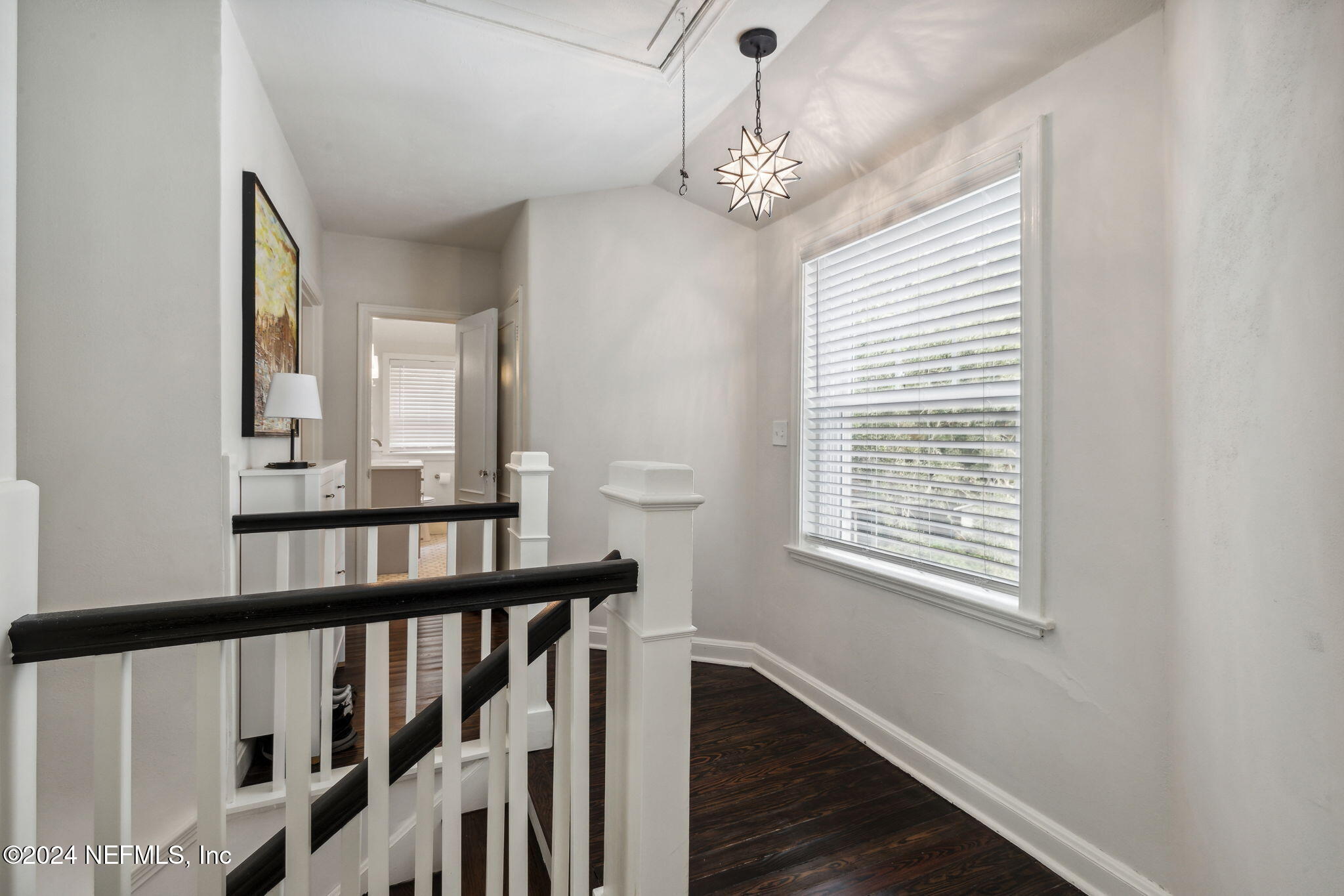 815 ALHAMBRA Drive N