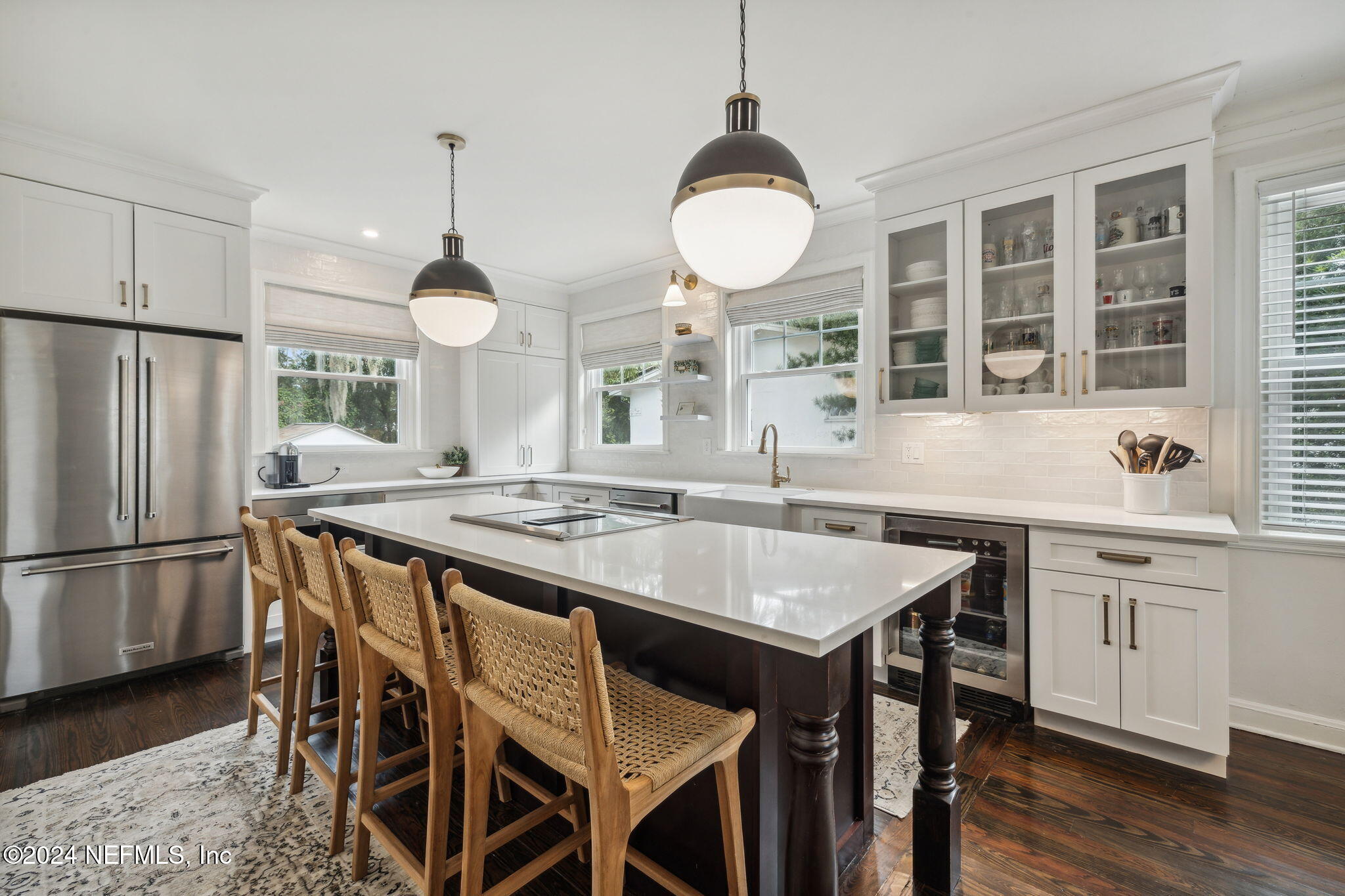 815 ALHAMBRA Drive N