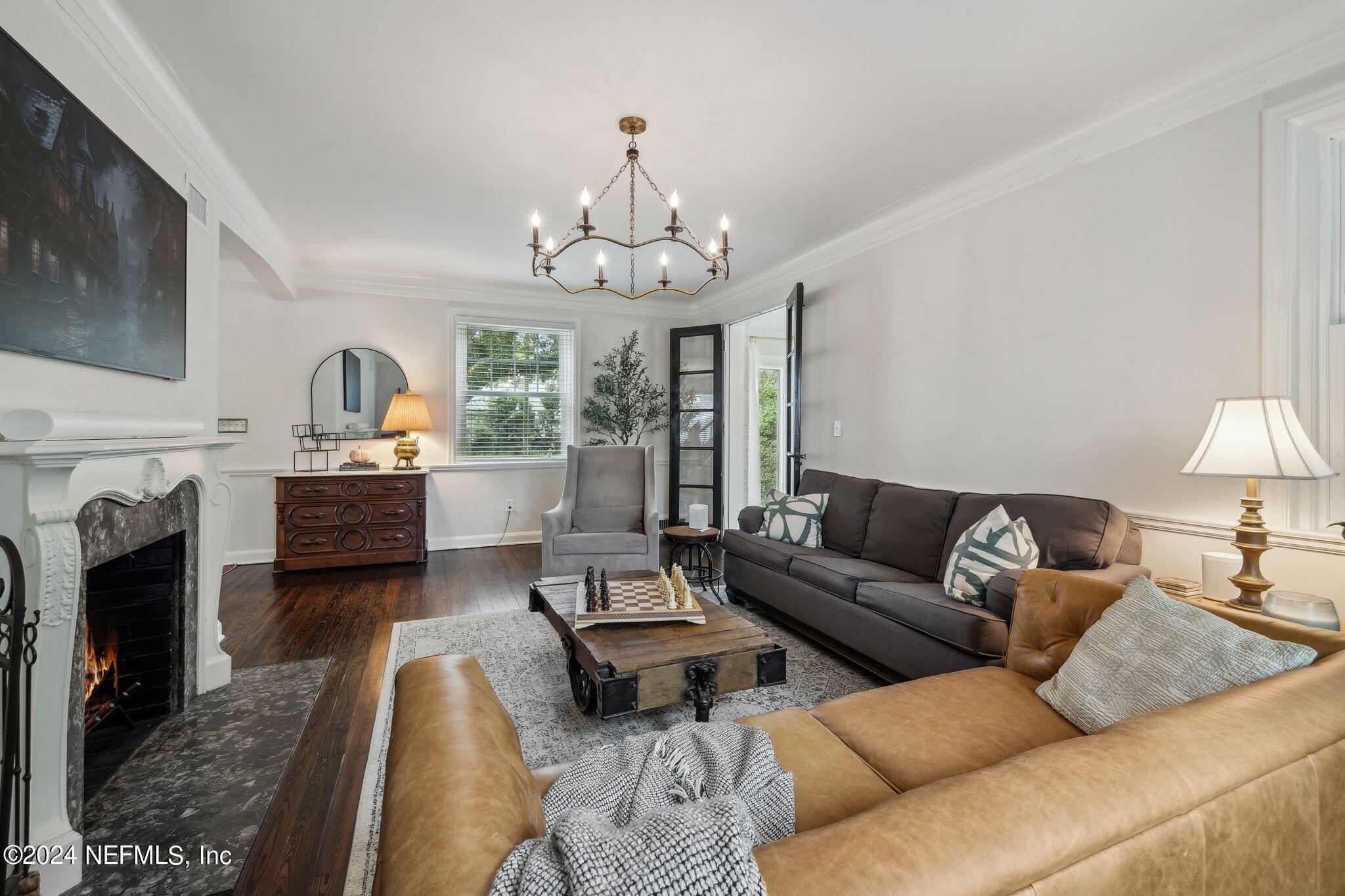 815 ALHAMBRA Drive N