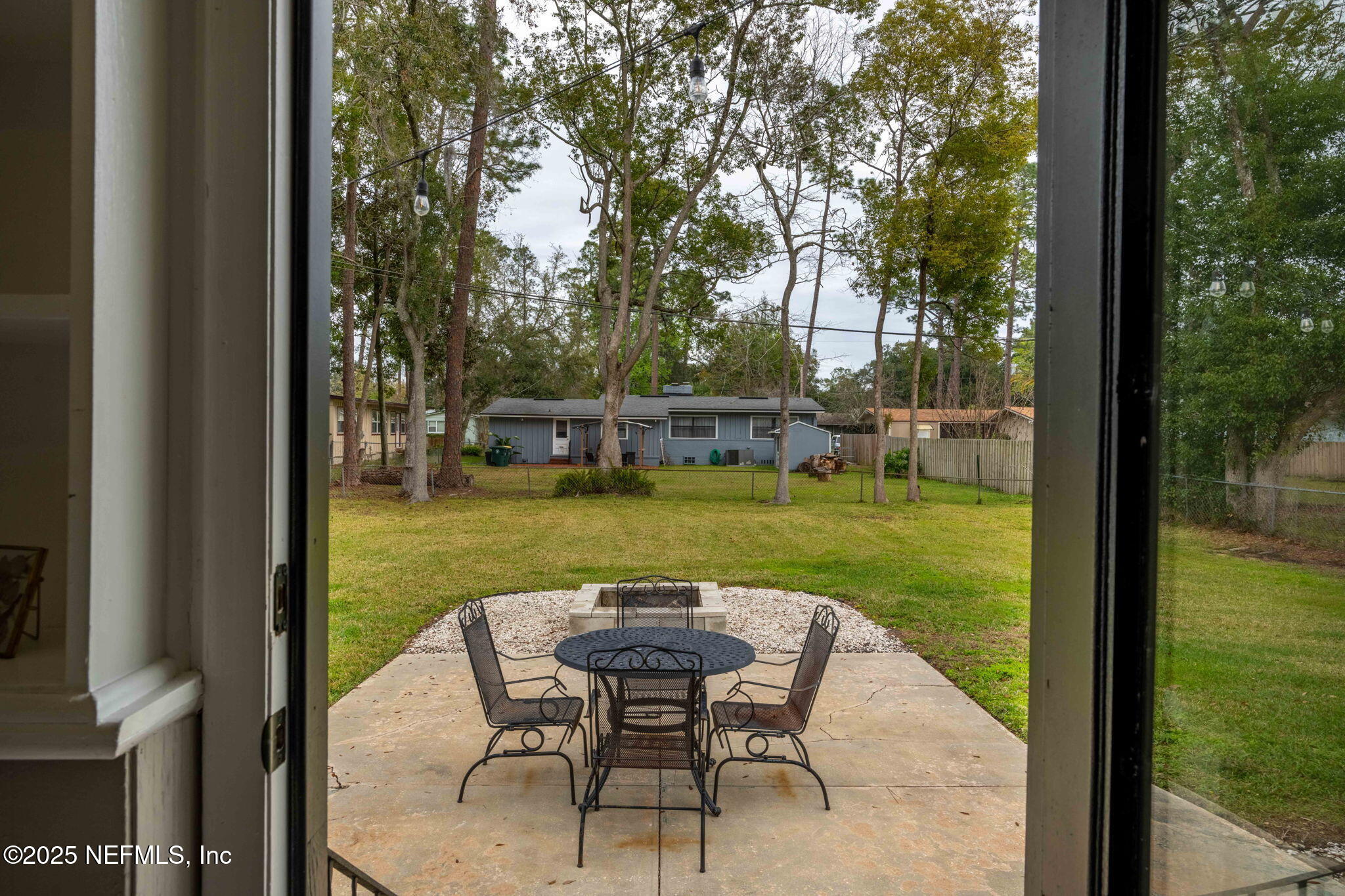 3737 VIA DE LA REINA Street