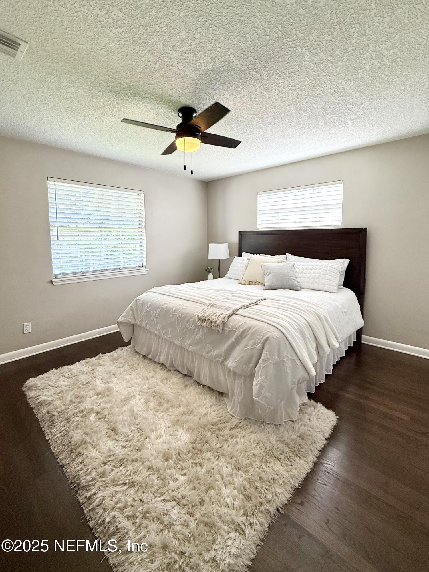 3737 VIA DE LA REINA Street