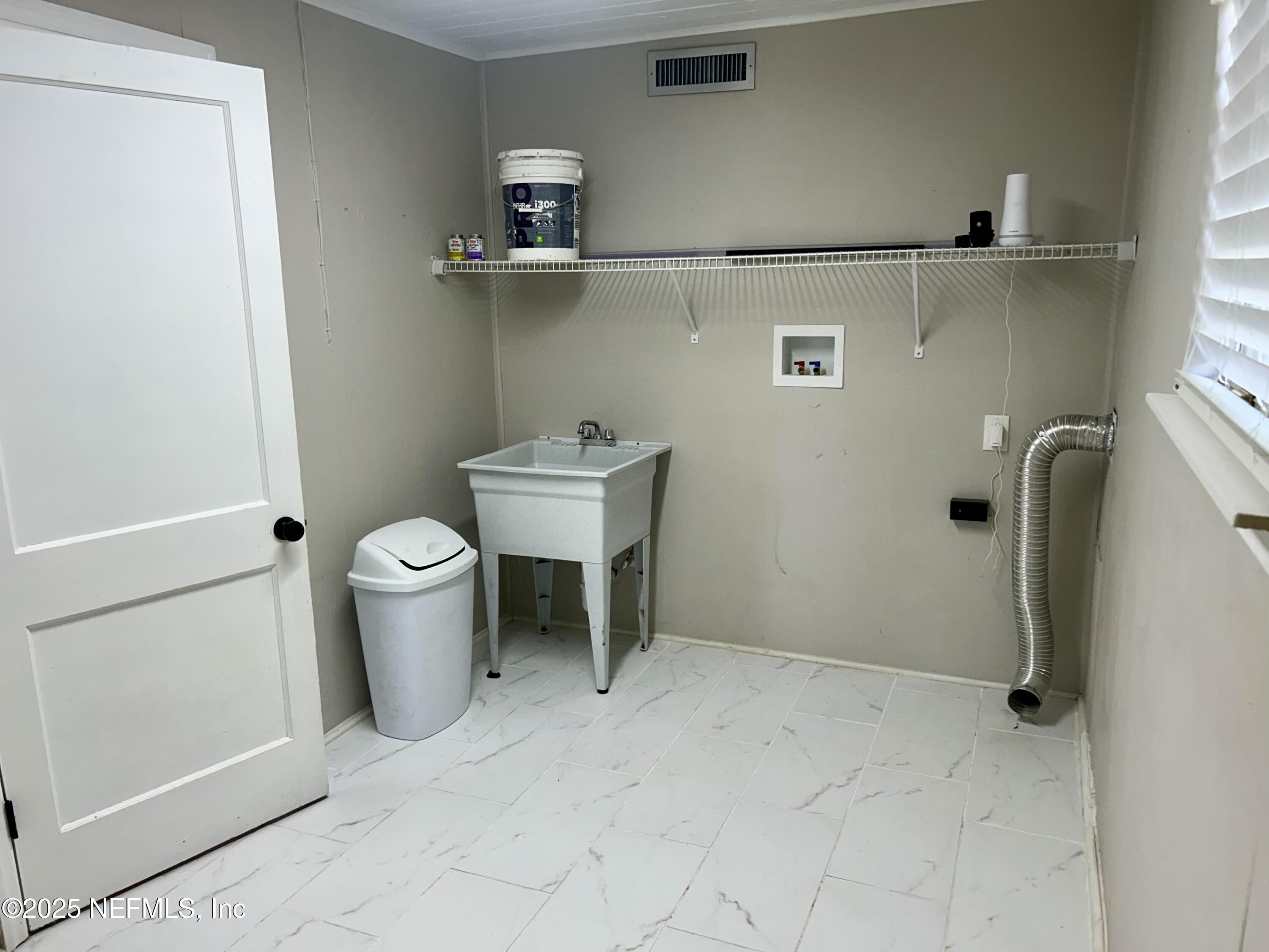 3737 VIA DE LA REINA Street