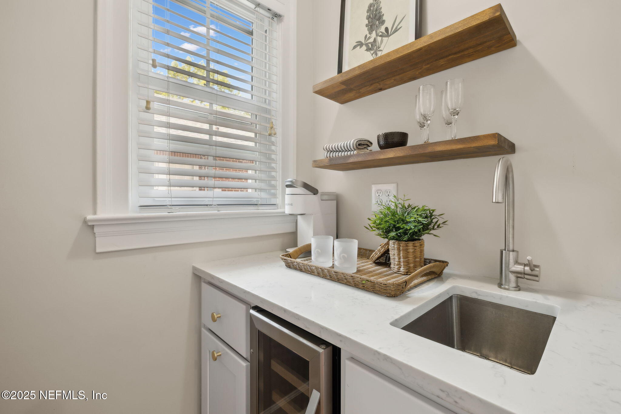 1361 SAN MATEO Avenue