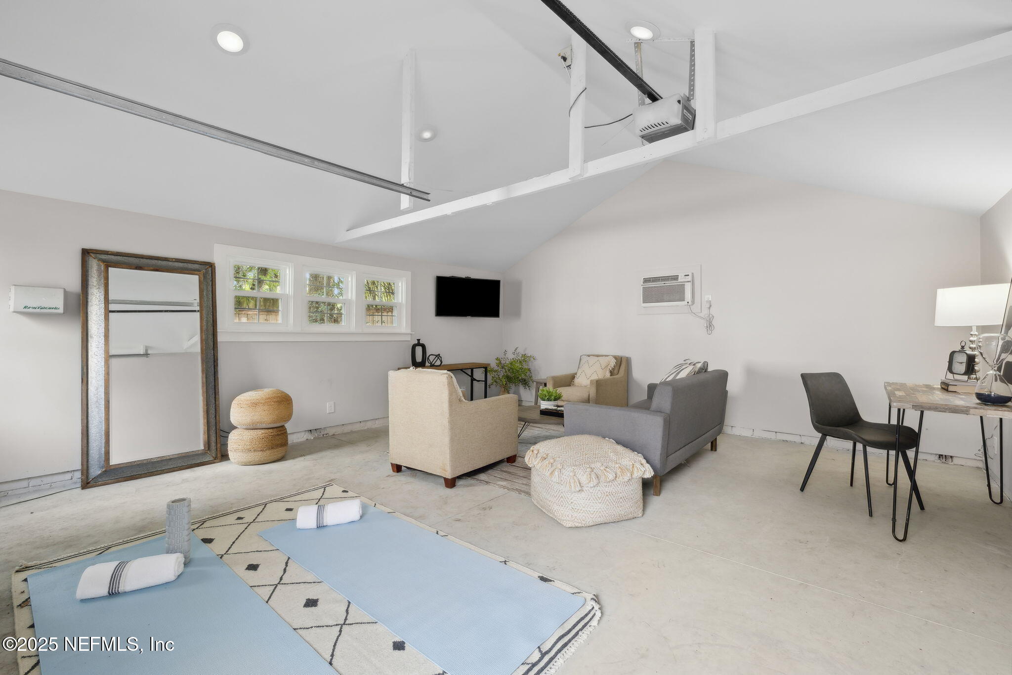 1361 SAN MATEO Avenue