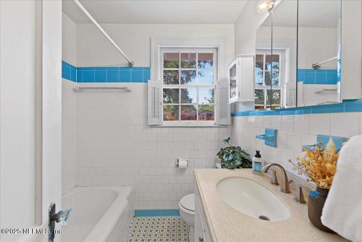 4379 SAN JOSE Boulevard