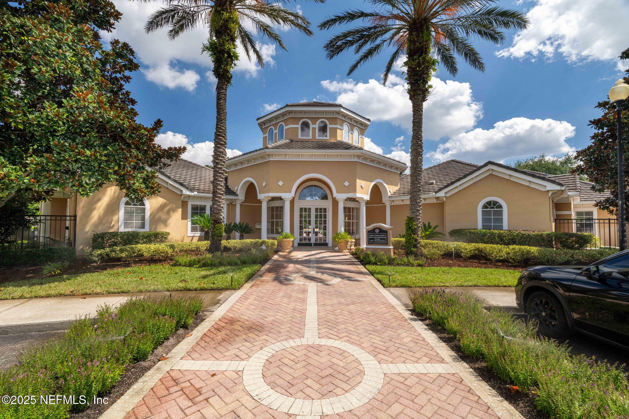 10075 GATE Parkway N 1304