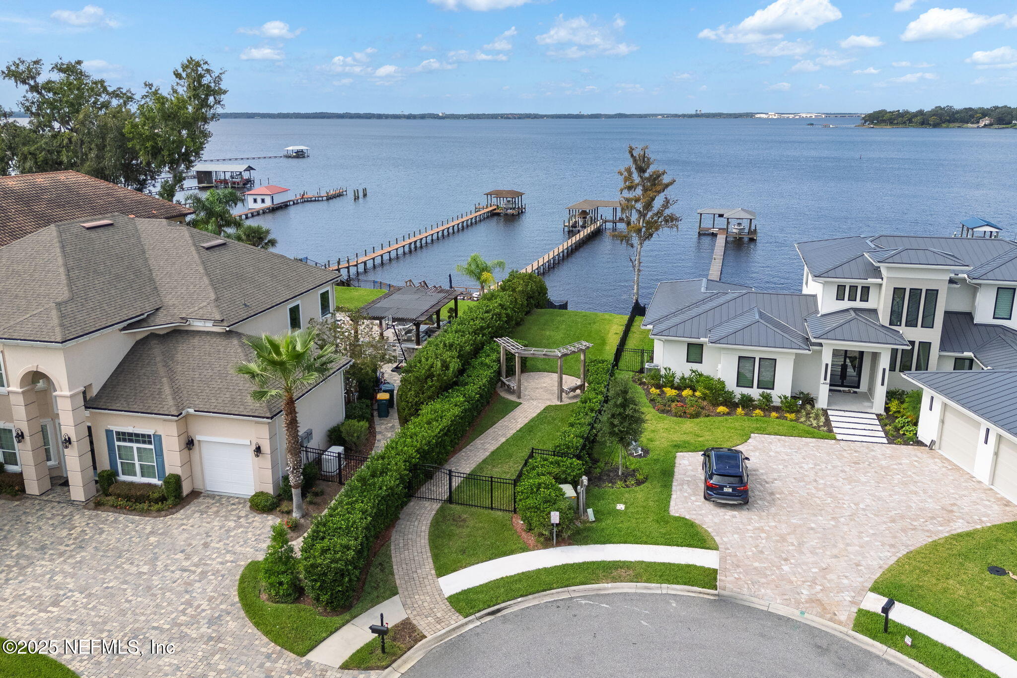 2719 CHAPMAN OAK Drive