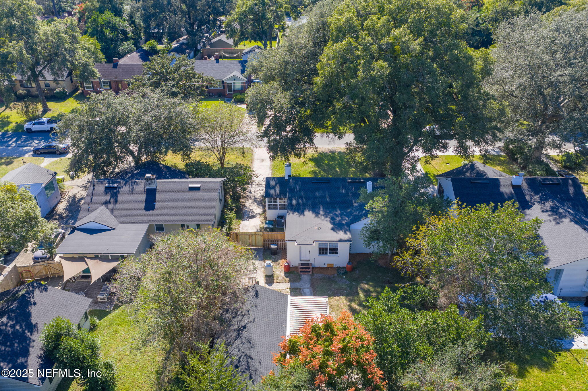 1235 MONTEREY Street