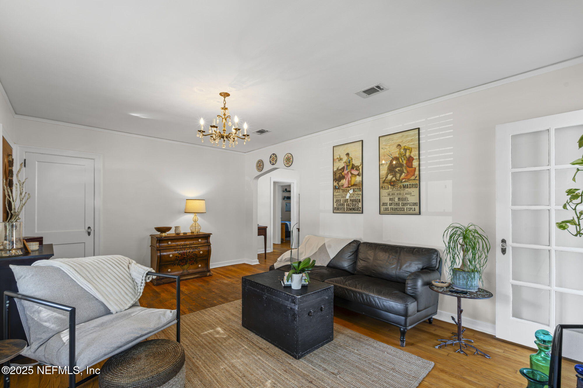 1235 MONTEREY Street