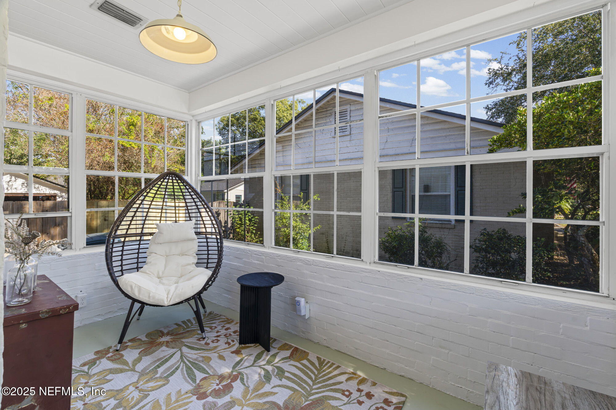 1235 MONTEREY Street