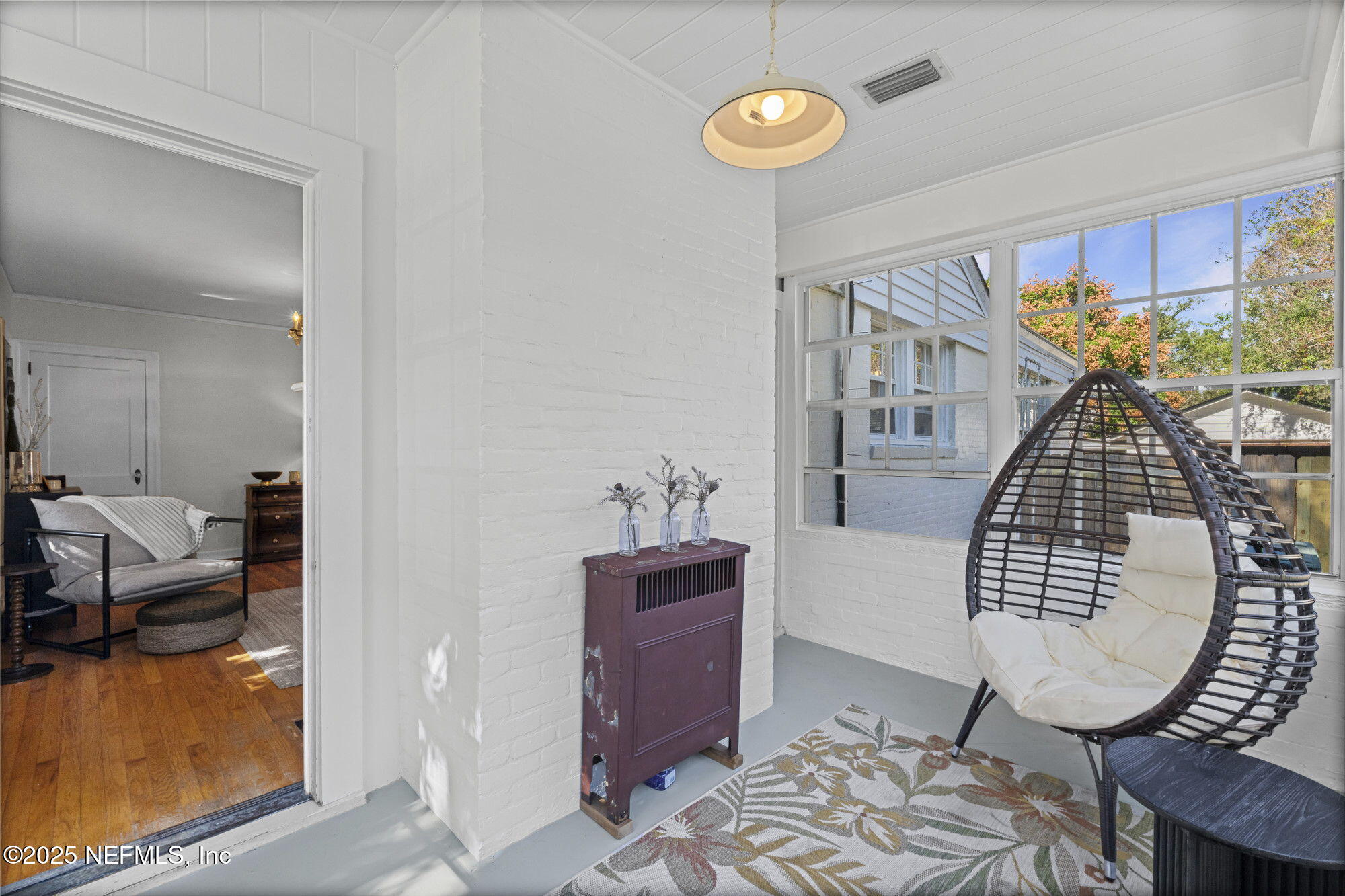 1235 MONTEREY Street