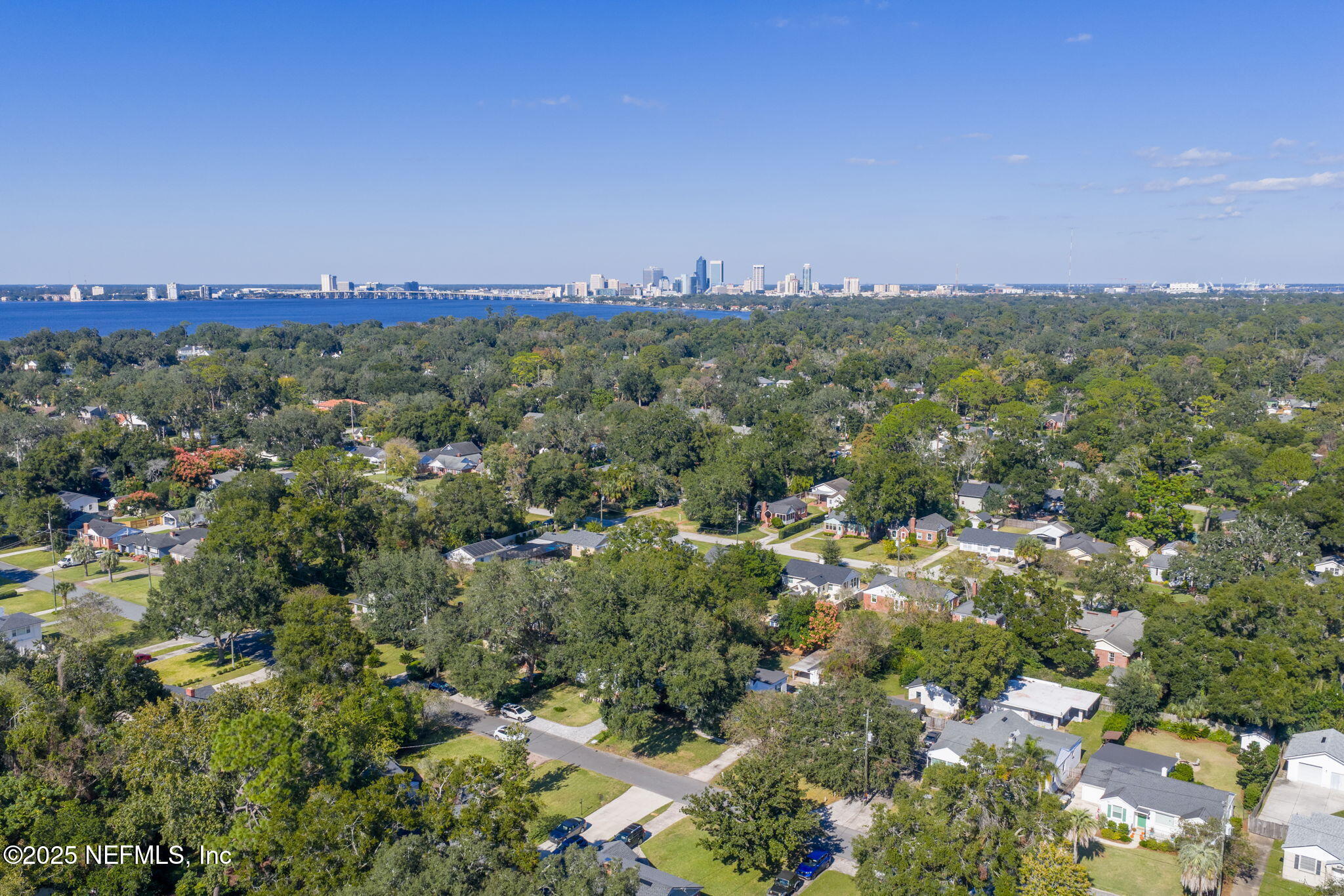 1235 MONTEREY Street