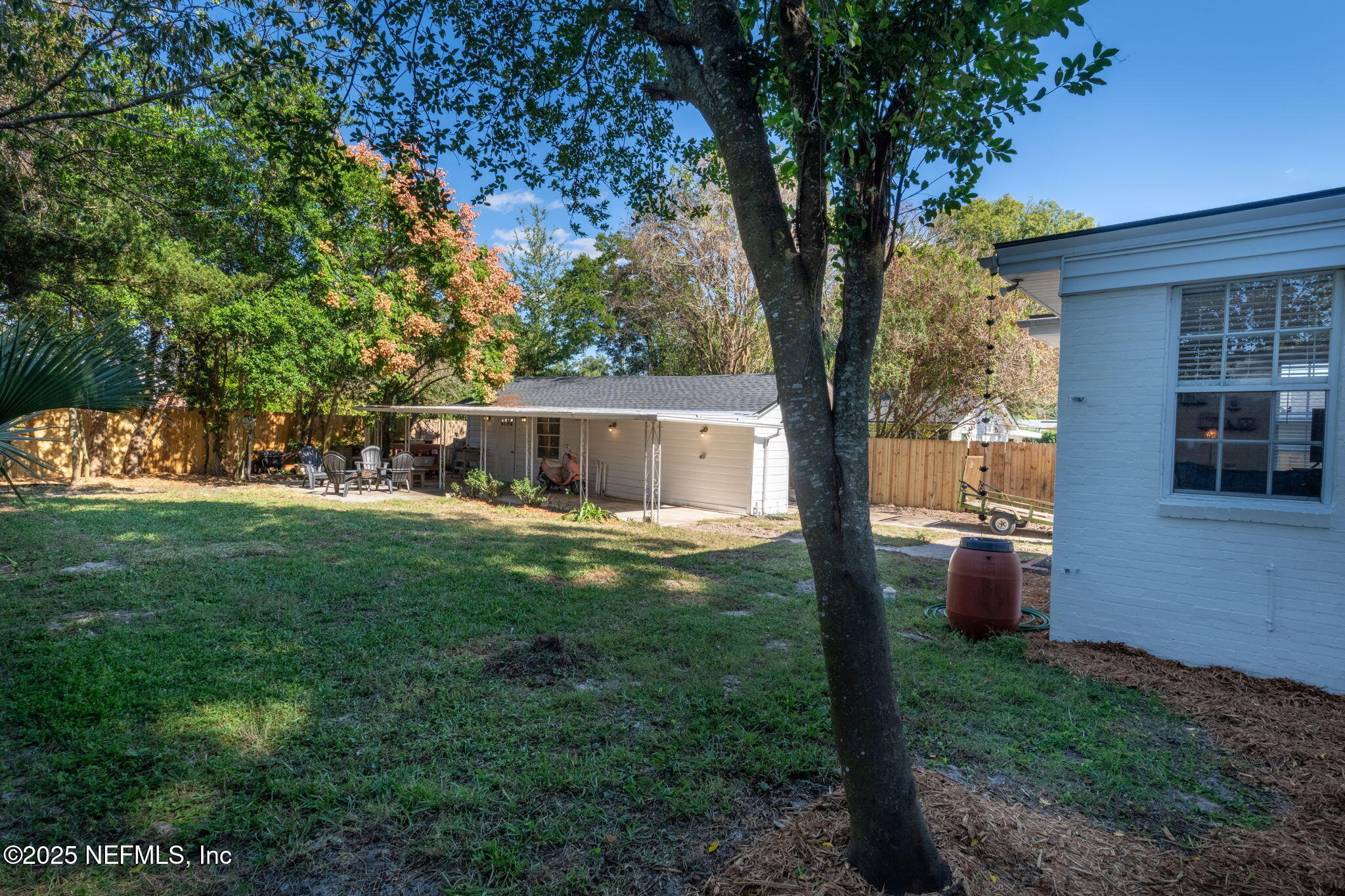 1235 MONTEREY Street