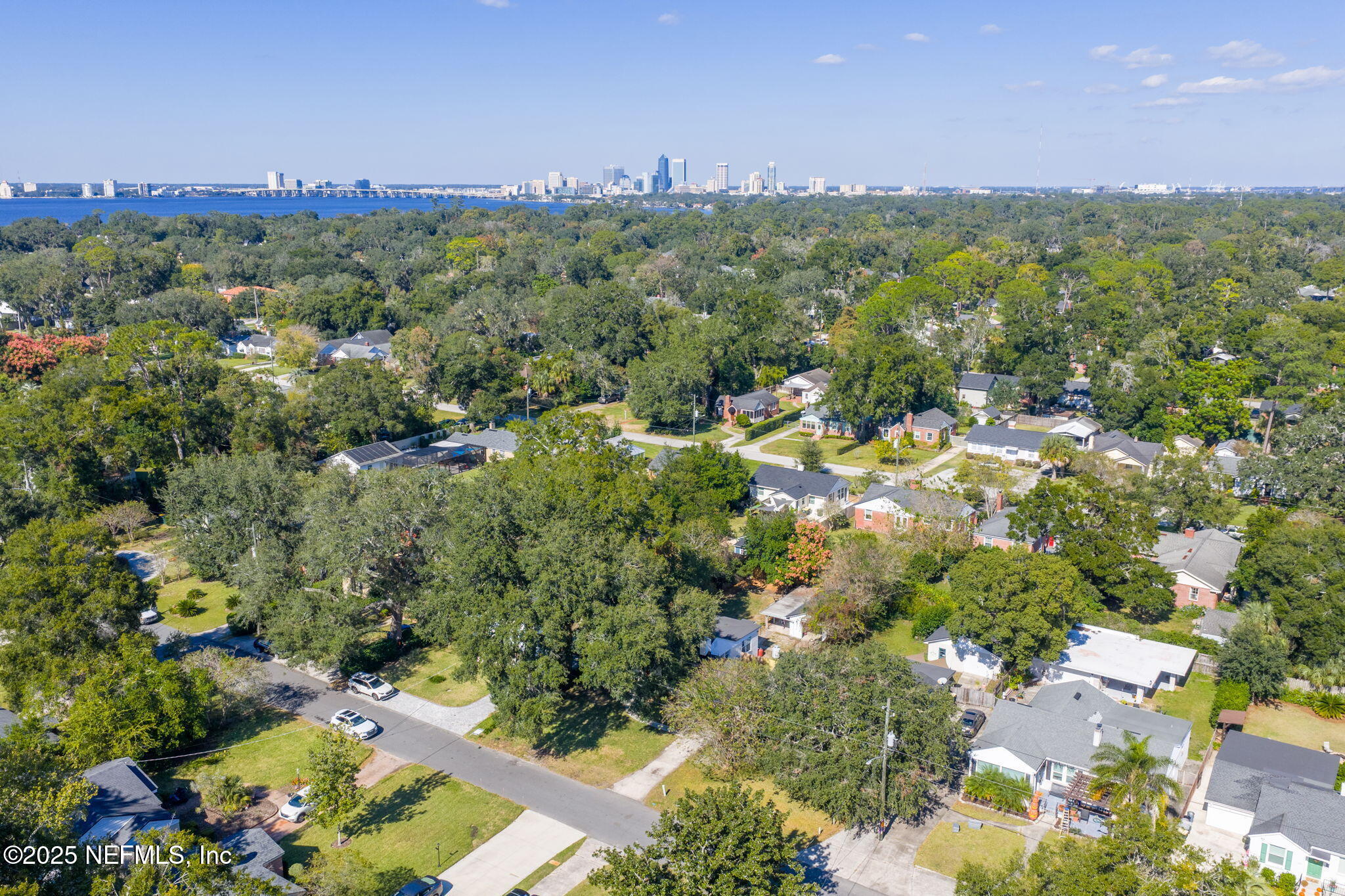 1235 MONTEREY Street