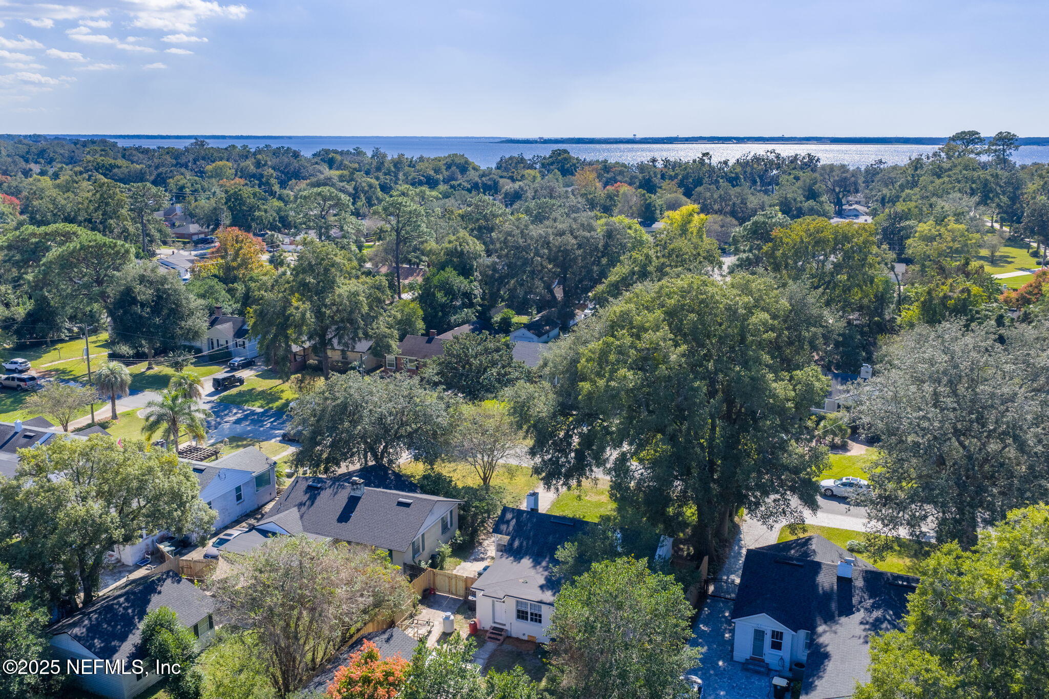 1235 MONTEREY Street