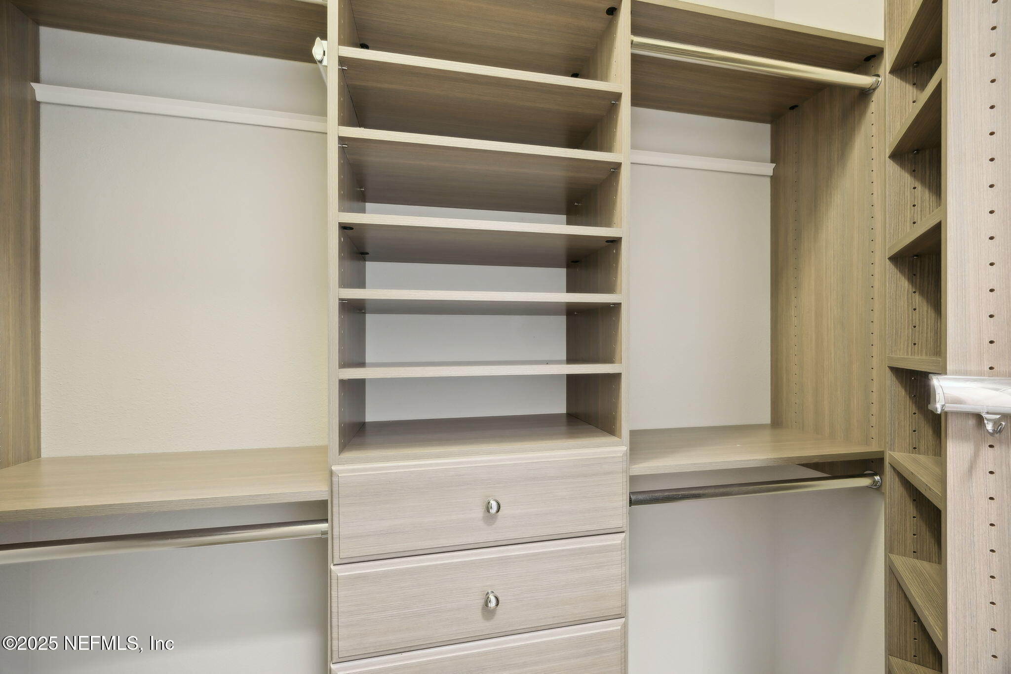 2719 CHAPMAN OAK Drive