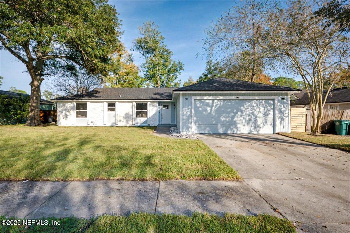 10437 DOCKSIDER Drive E