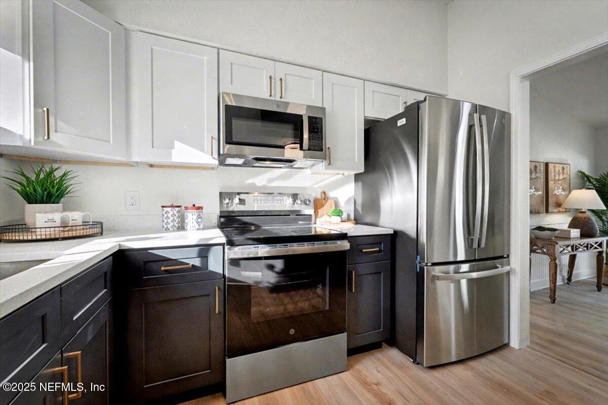 10437 DOCKSIDER Drive E