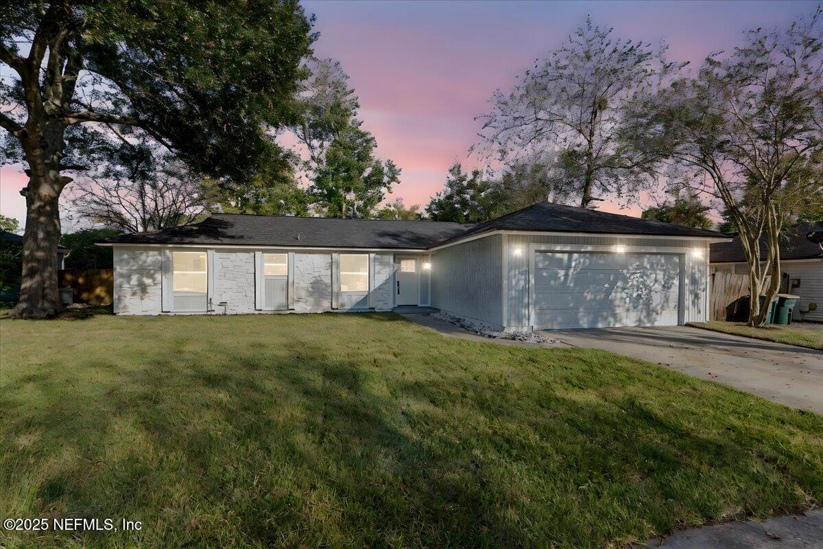 10437 DOCKSIDER Drive E