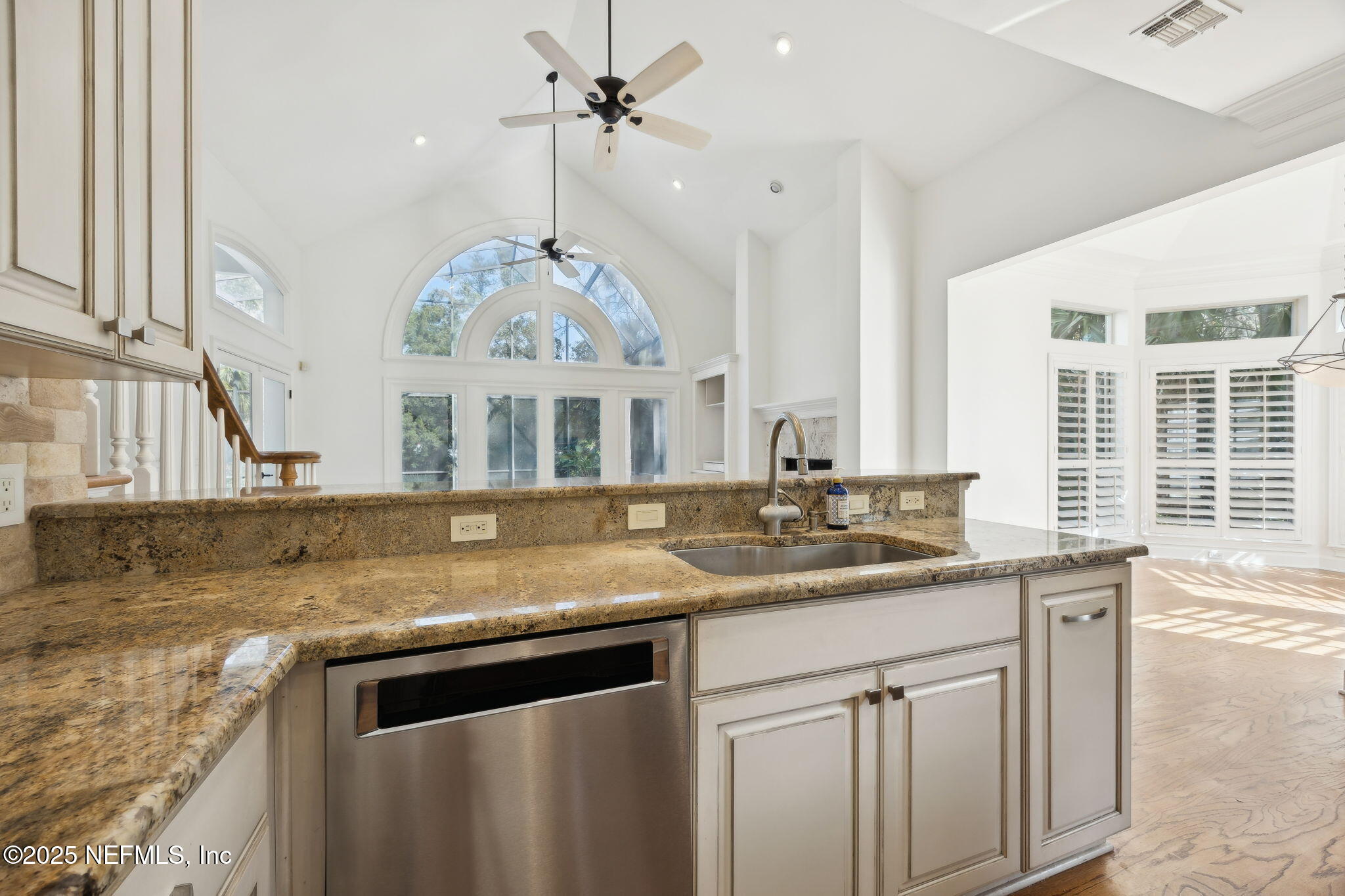 112 INDIAN HAMMOCK Lane