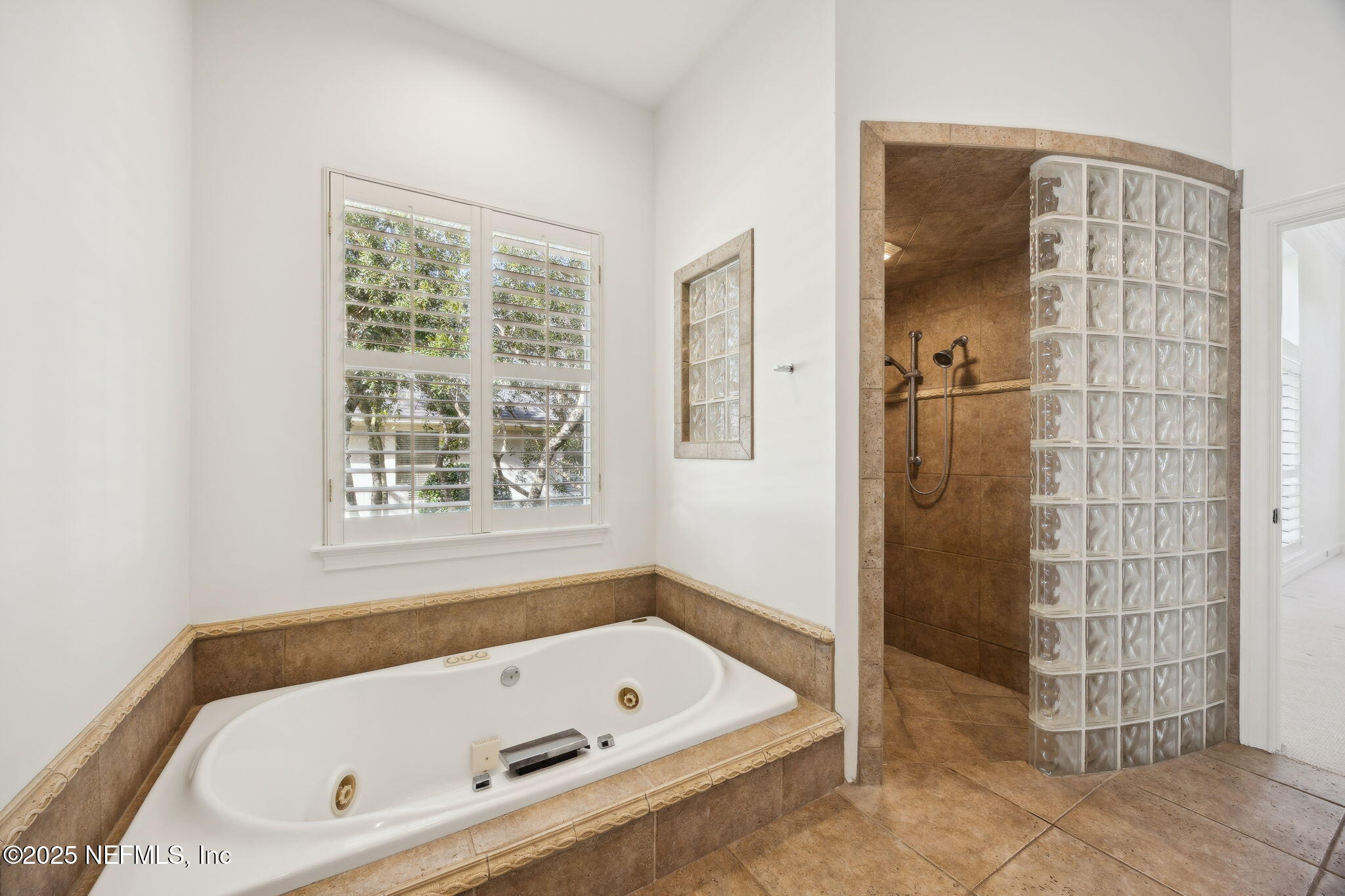 112 INDIAN HAMMOCK Lane