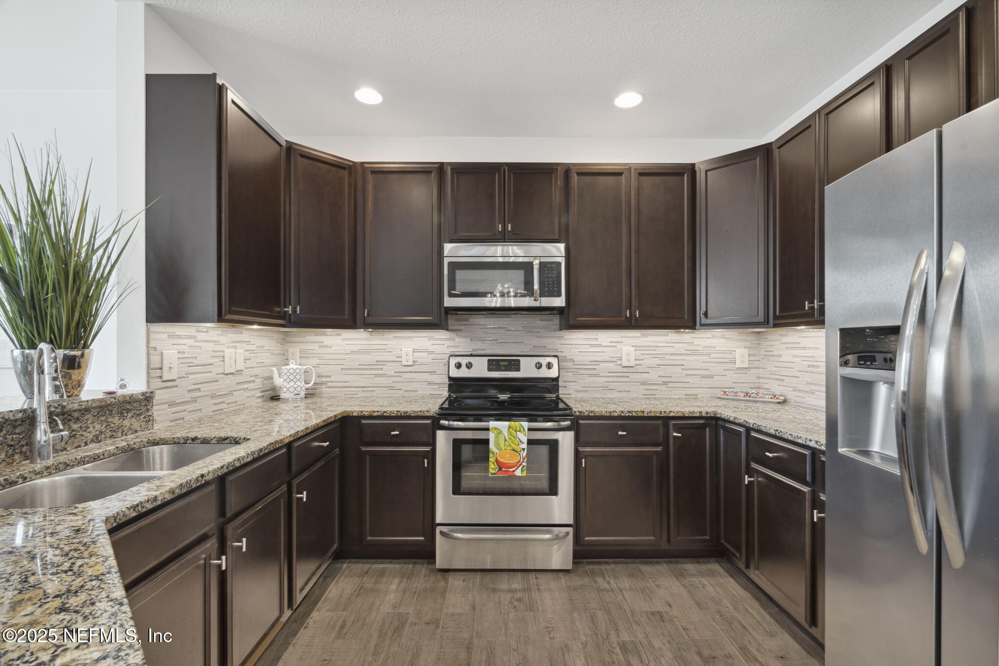 136 PONTE VEDRA COLONY Circle 136