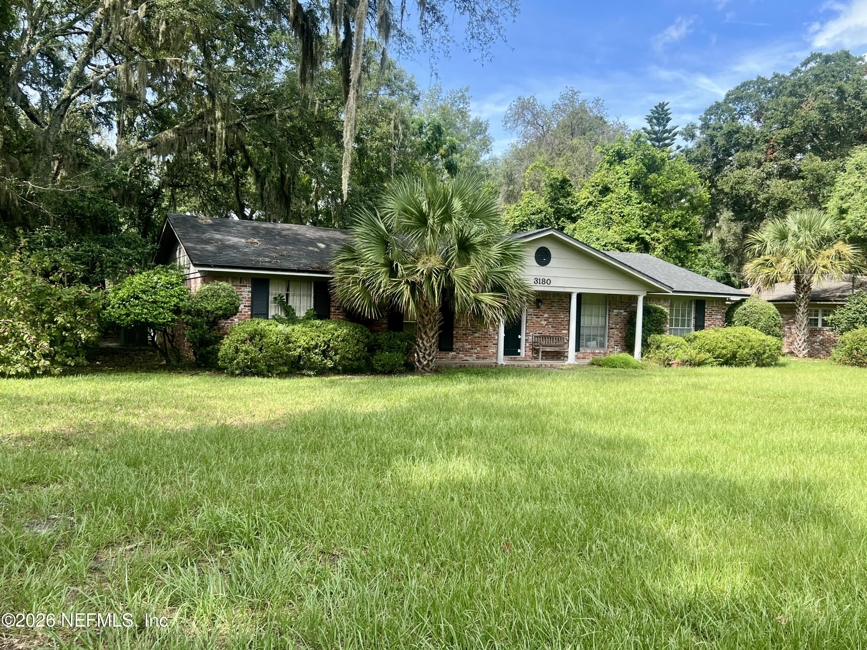 3180 FOREST Circle