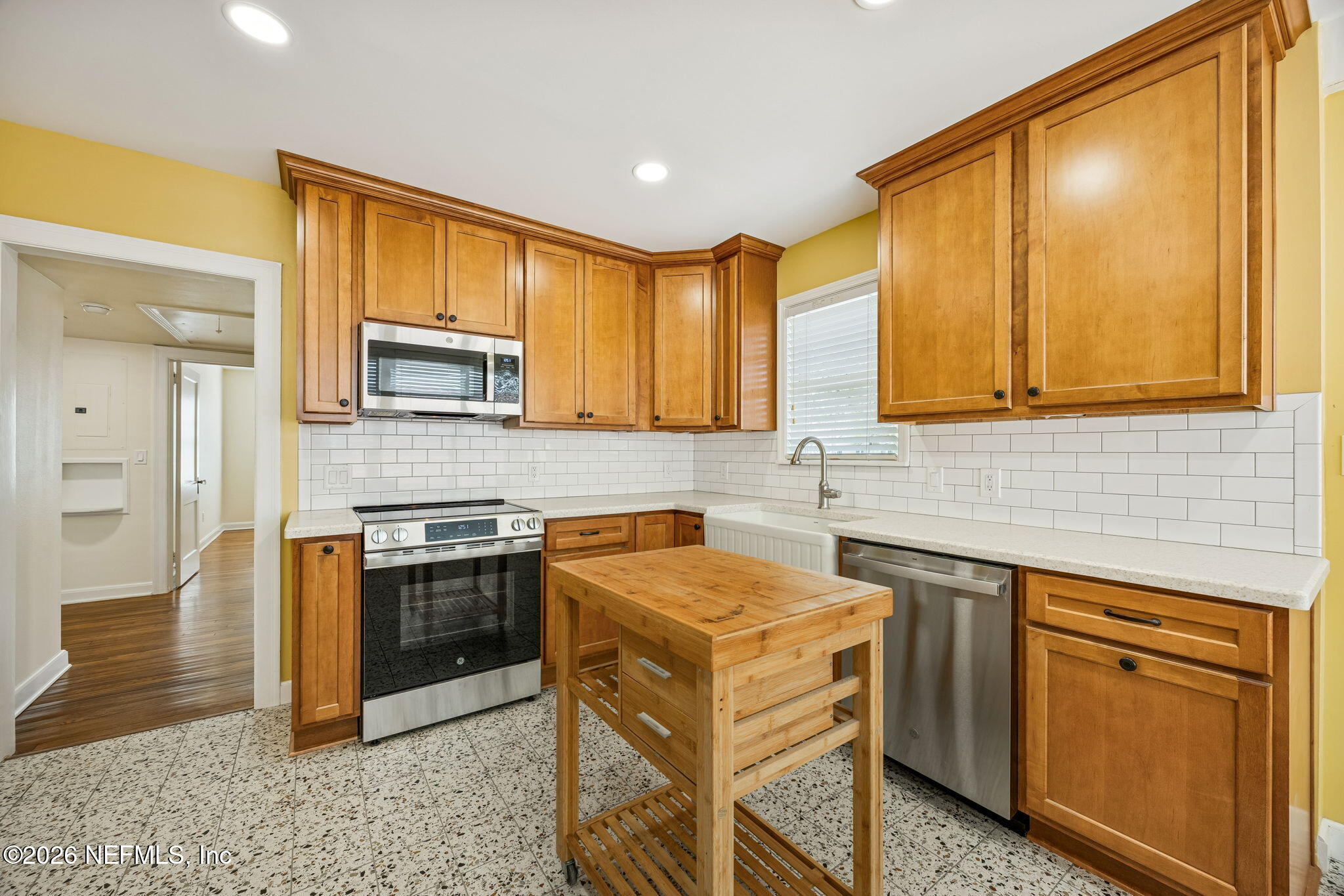 1406 SAN MATEO Avenue