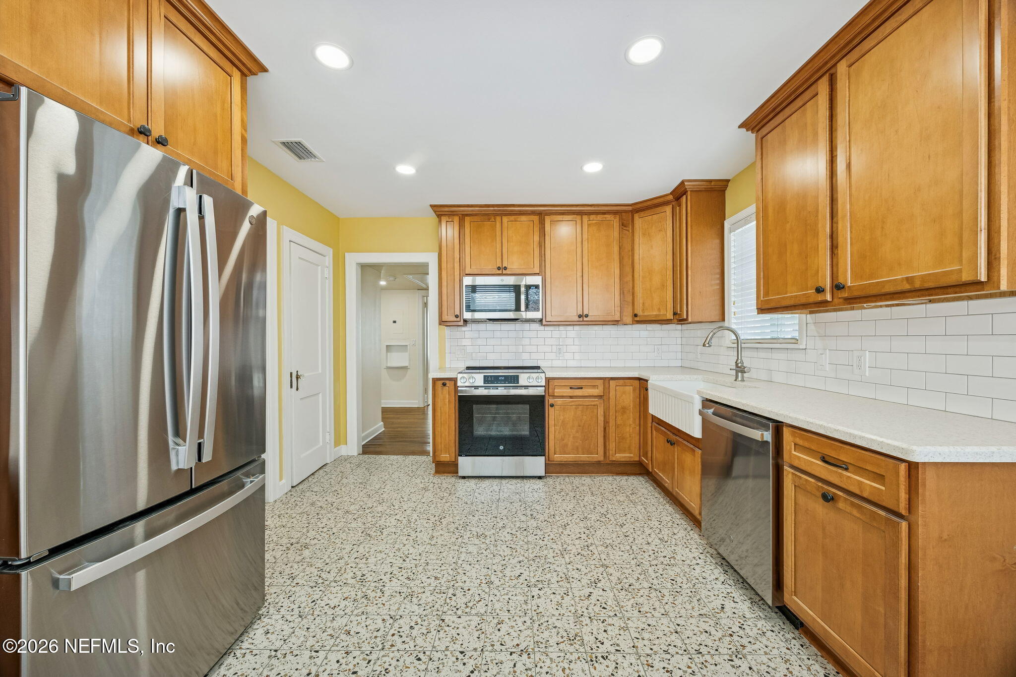 1406 SAN MATEO Avenue