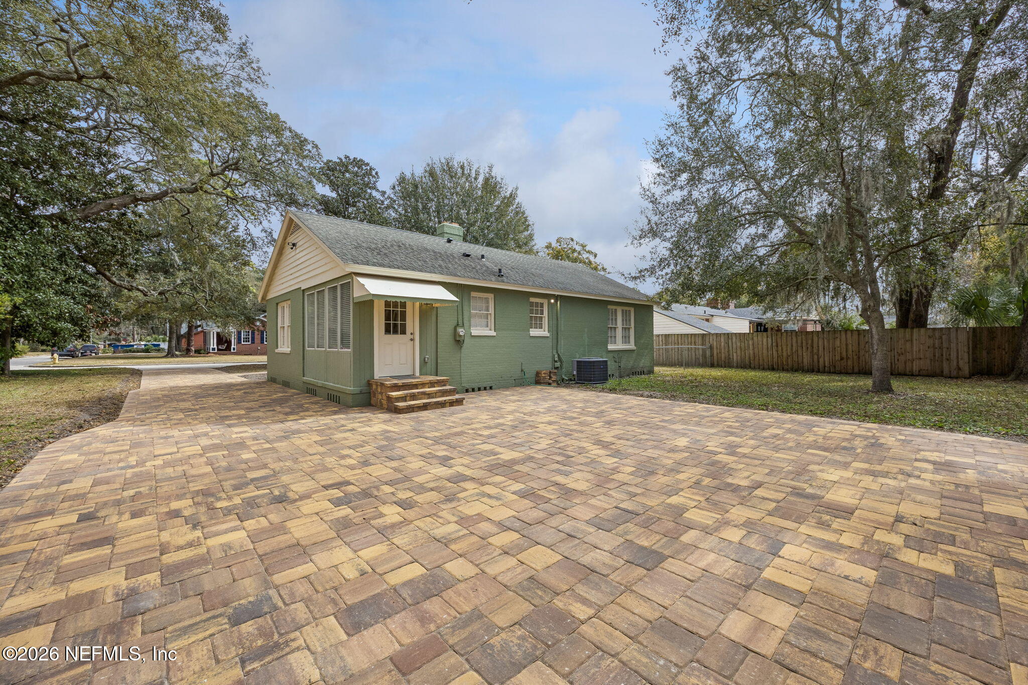 1406 SAN MATEO Avenue