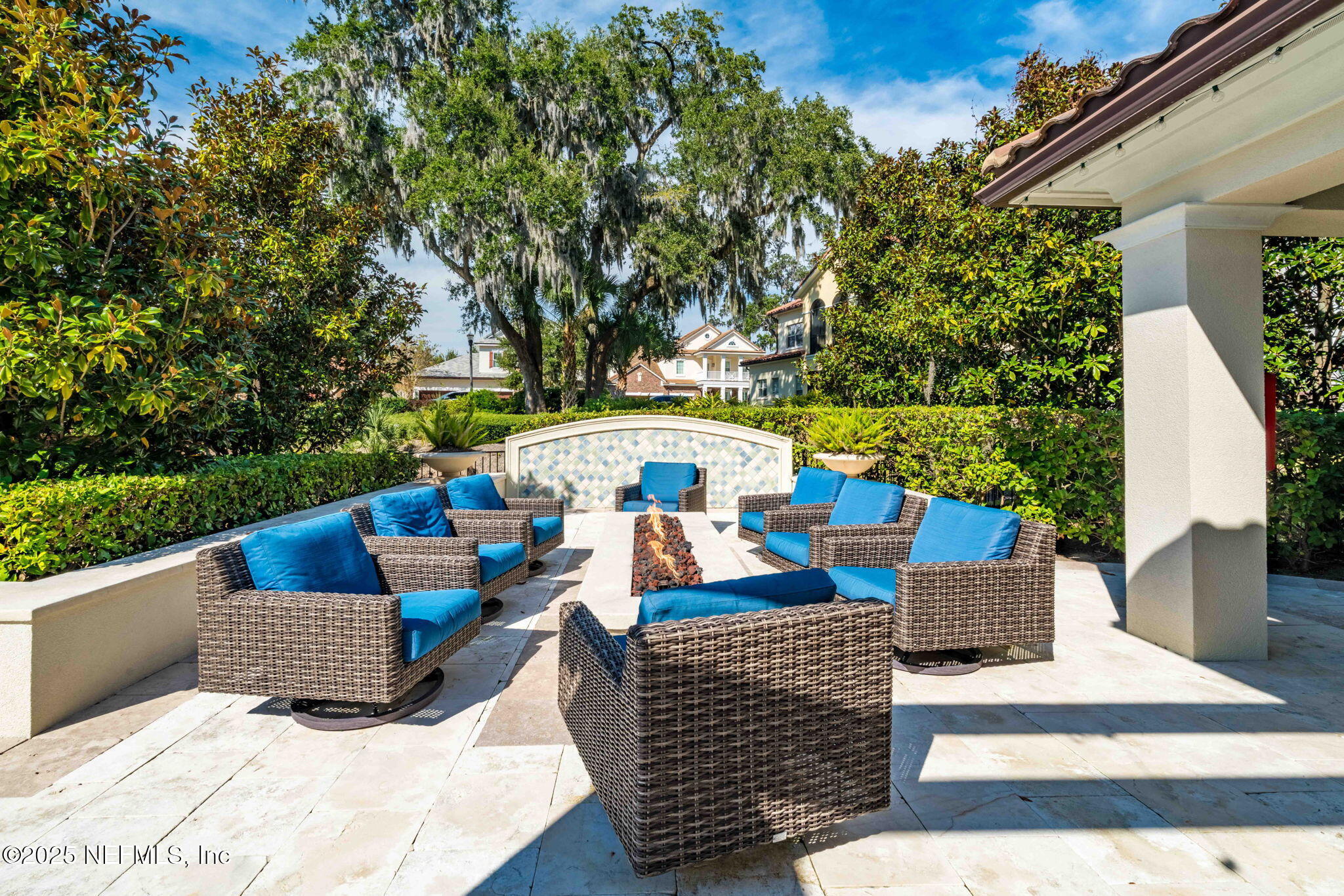 1363 HERITAGE MANOR Drive