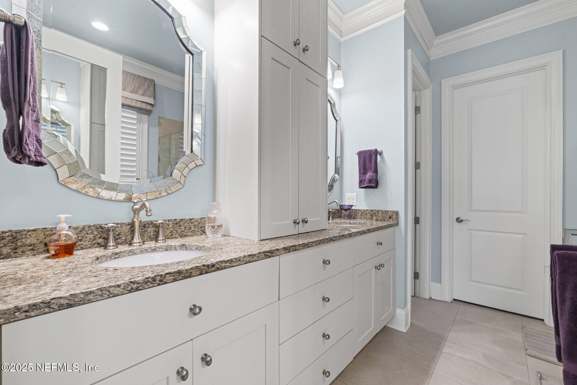 1363 HERITAGE MANOR Drive