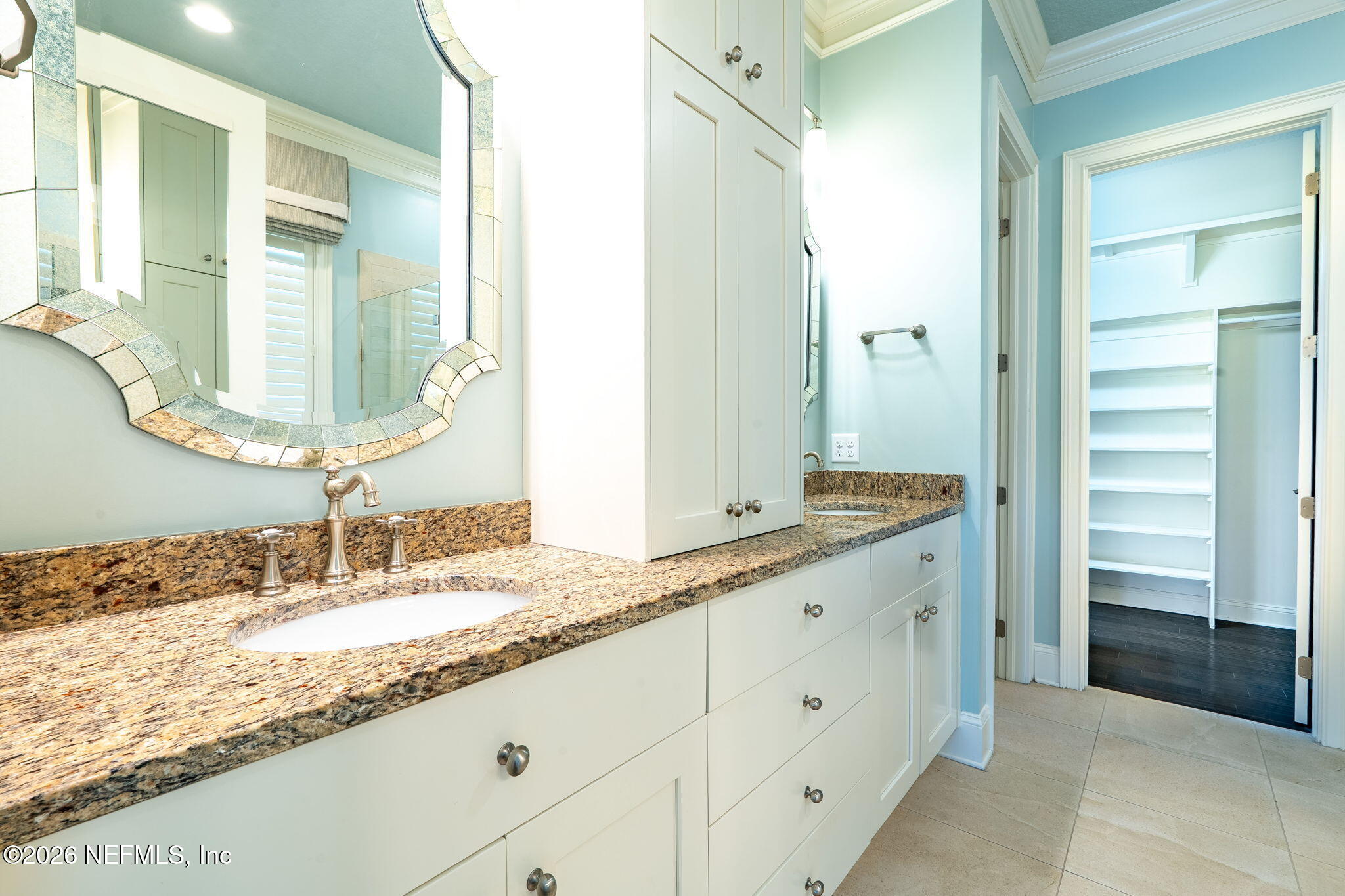 1363 HERITAGE MANOR Drive