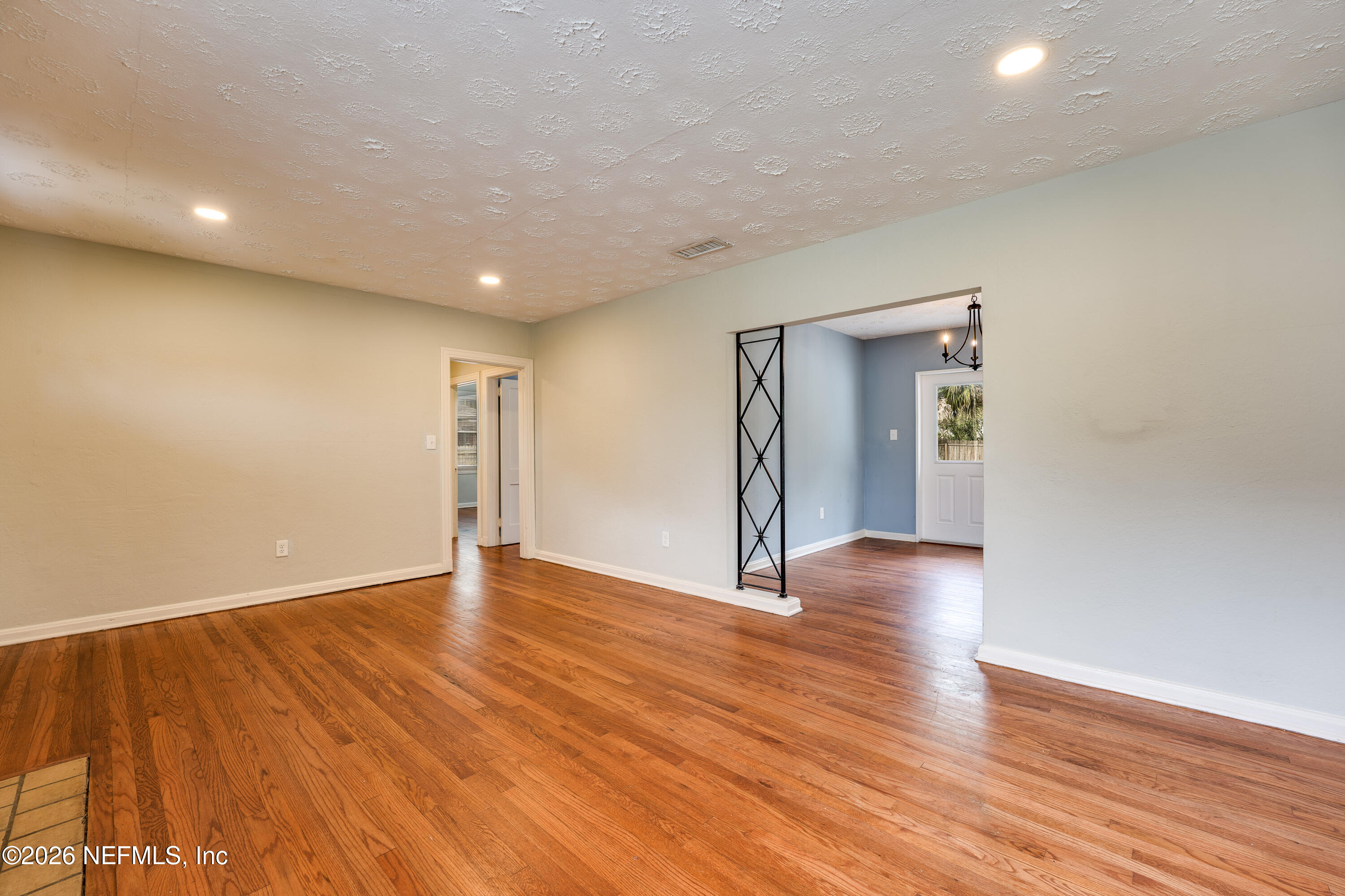 3806 ORLANDO Circle W