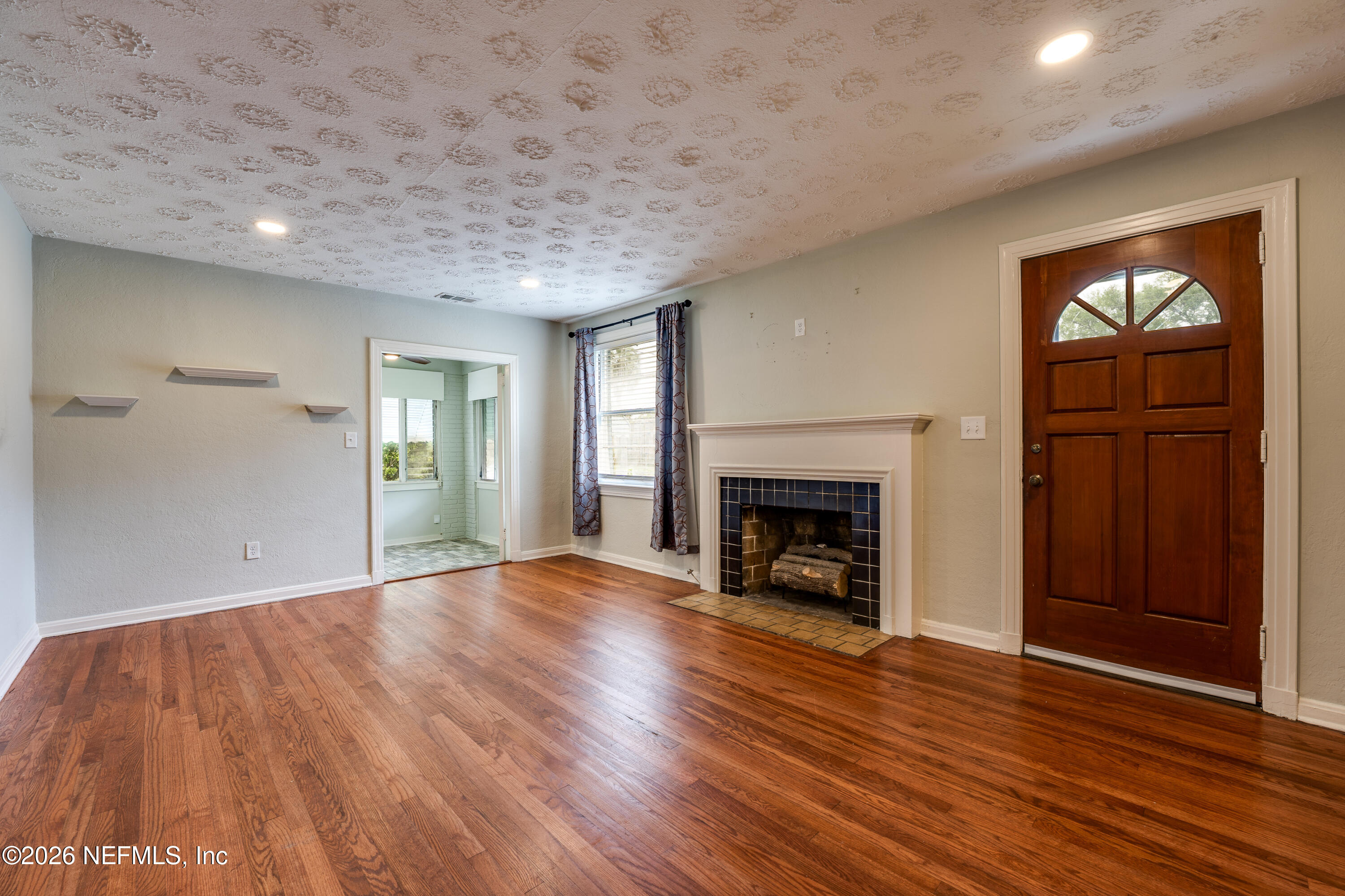 3806 ORLANDO Circle W