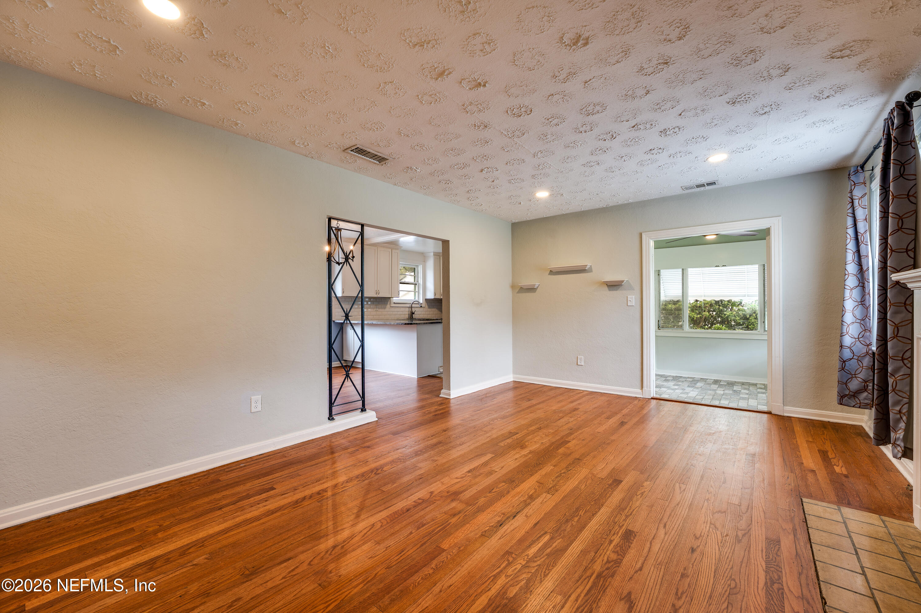 3806 ORLANDO Circle W