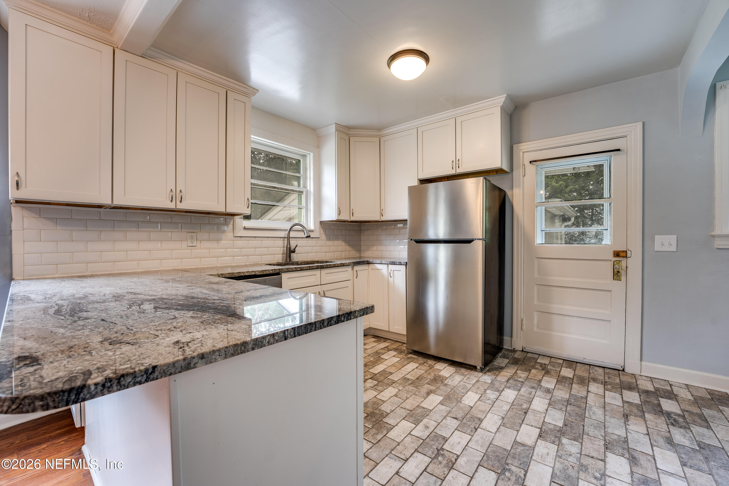 3806 ORLANDO Circle W