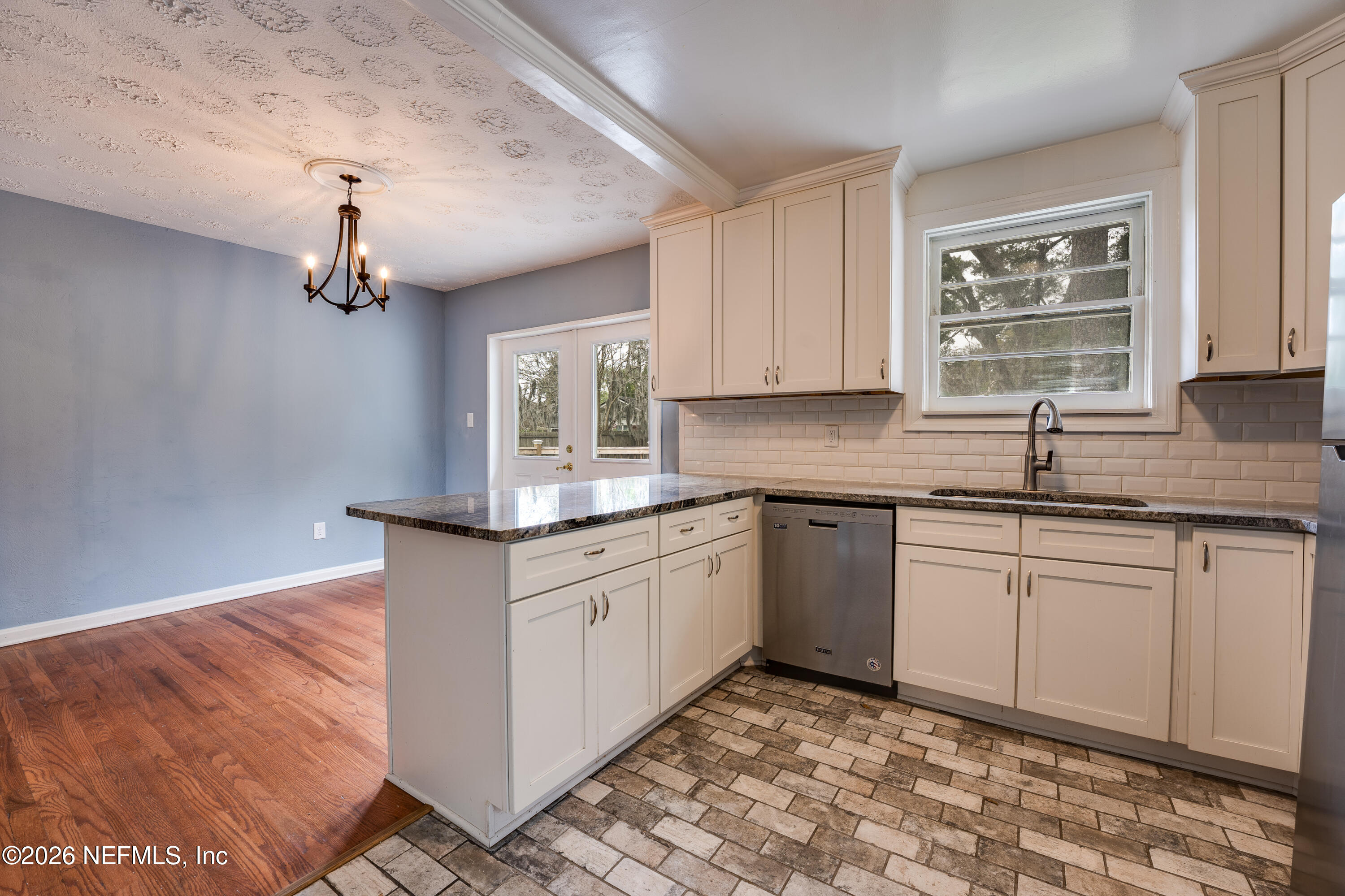 3806 ORLANDO Circle W