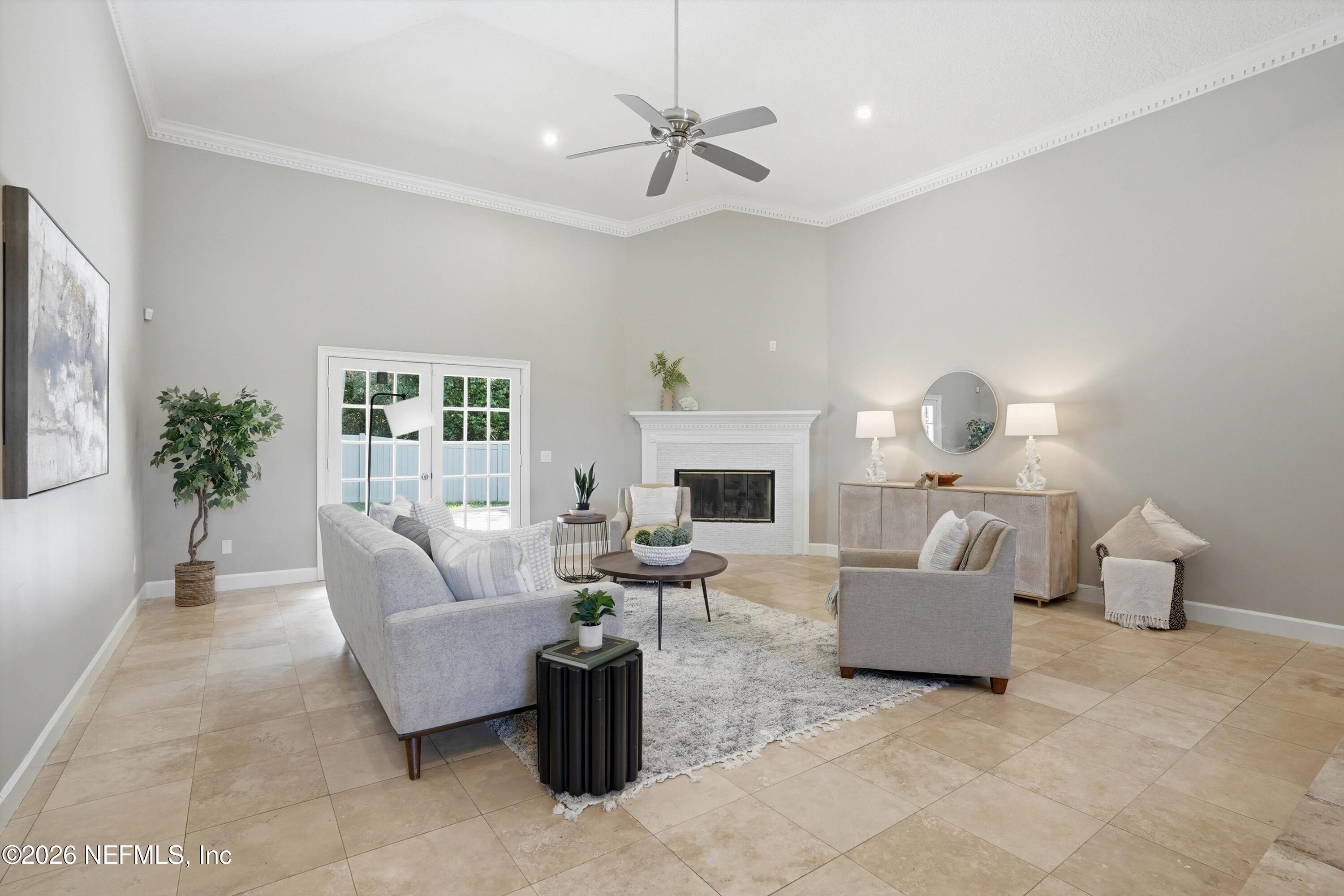 1817 SPICEBERRY Circle E