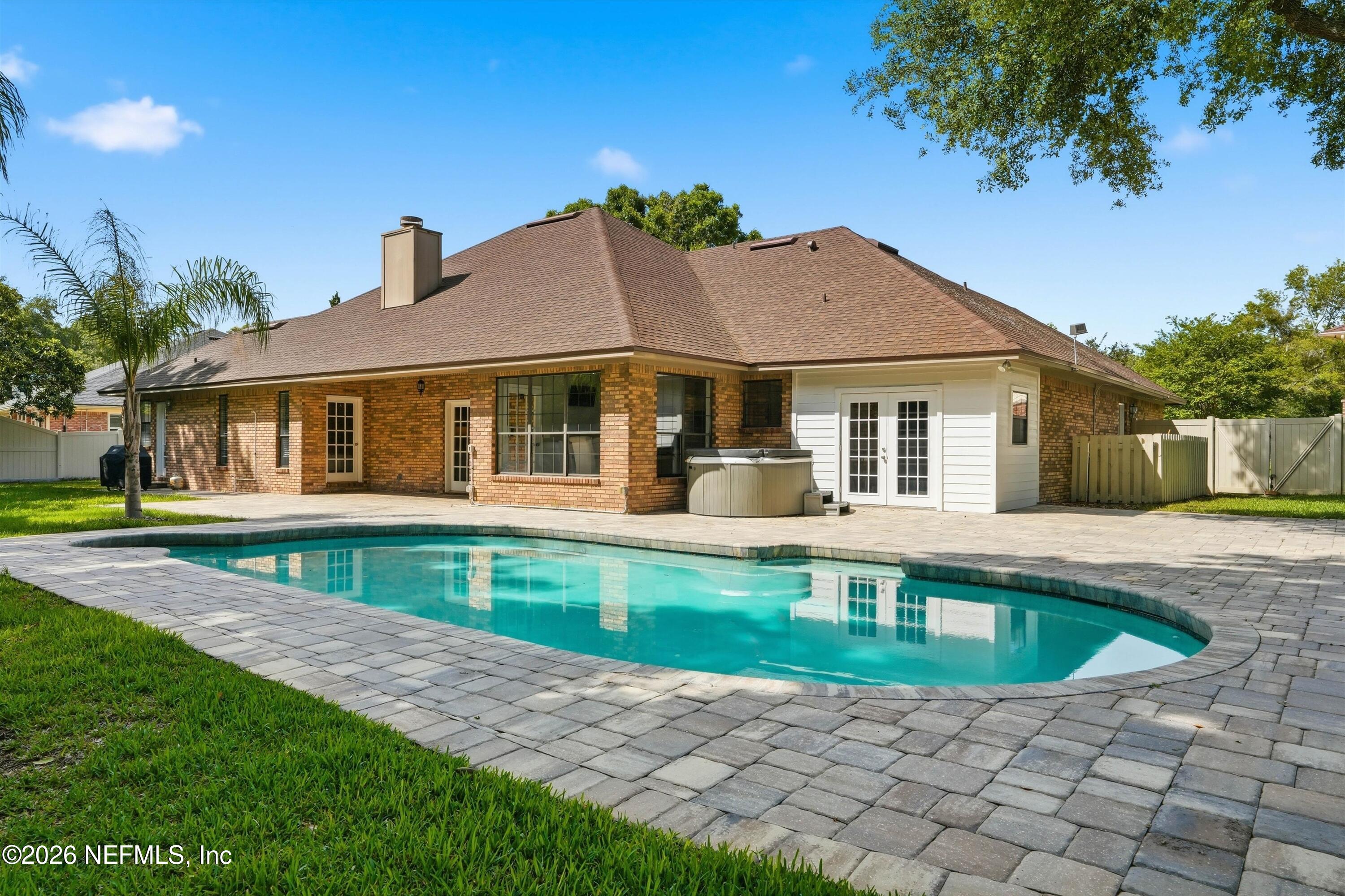 1817 SPICEBERRY Circle E