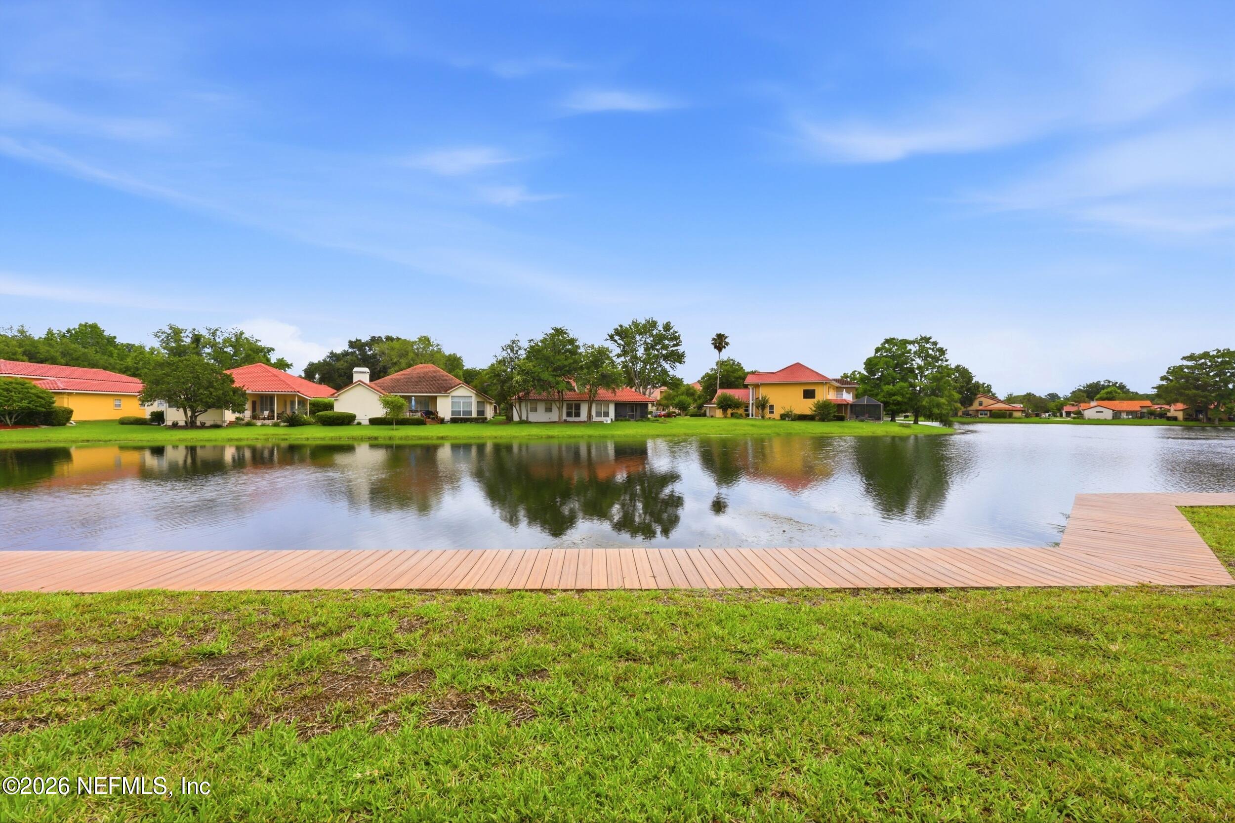 3824 LA VISTA Circle