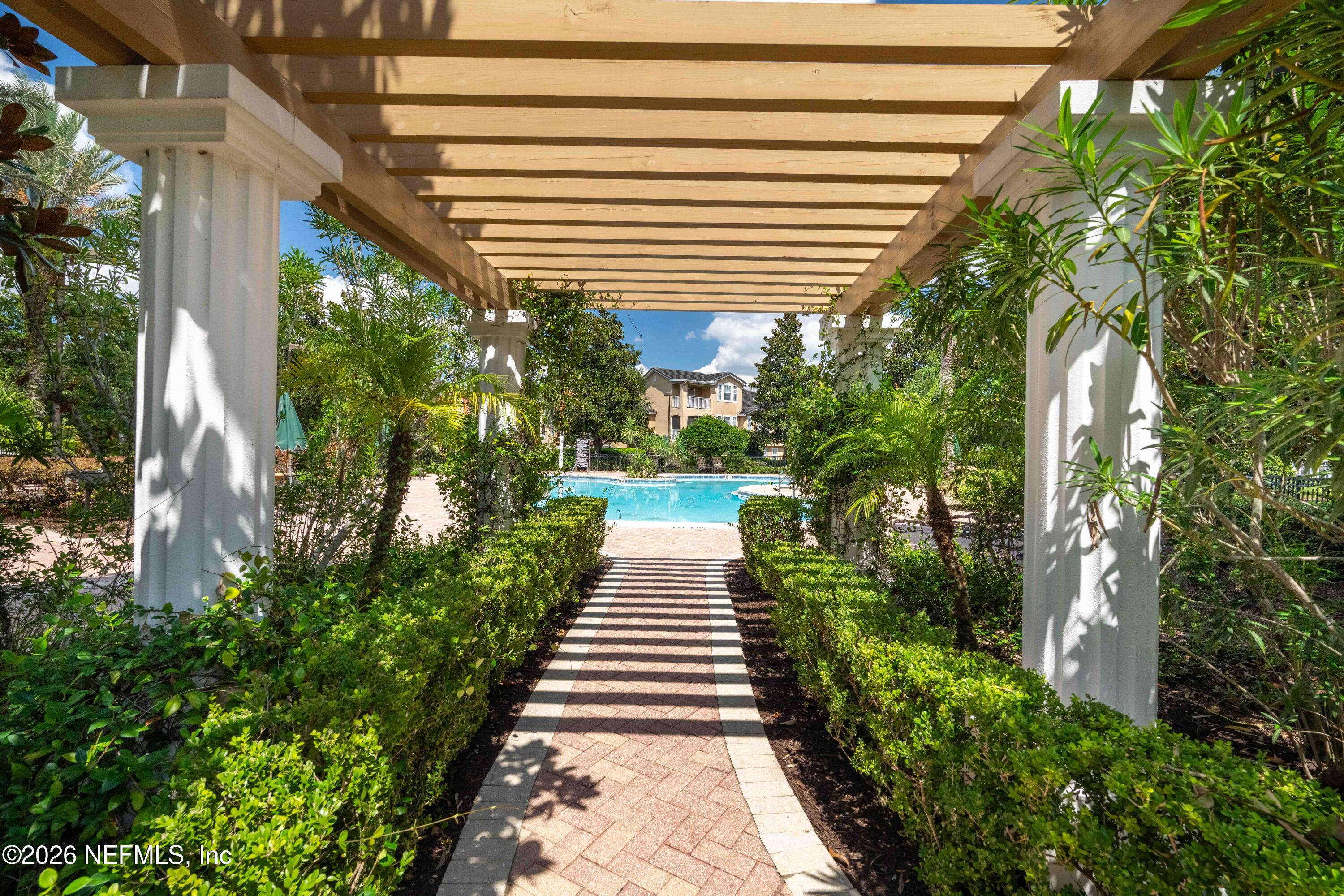 10075 GATE Parkway N 908