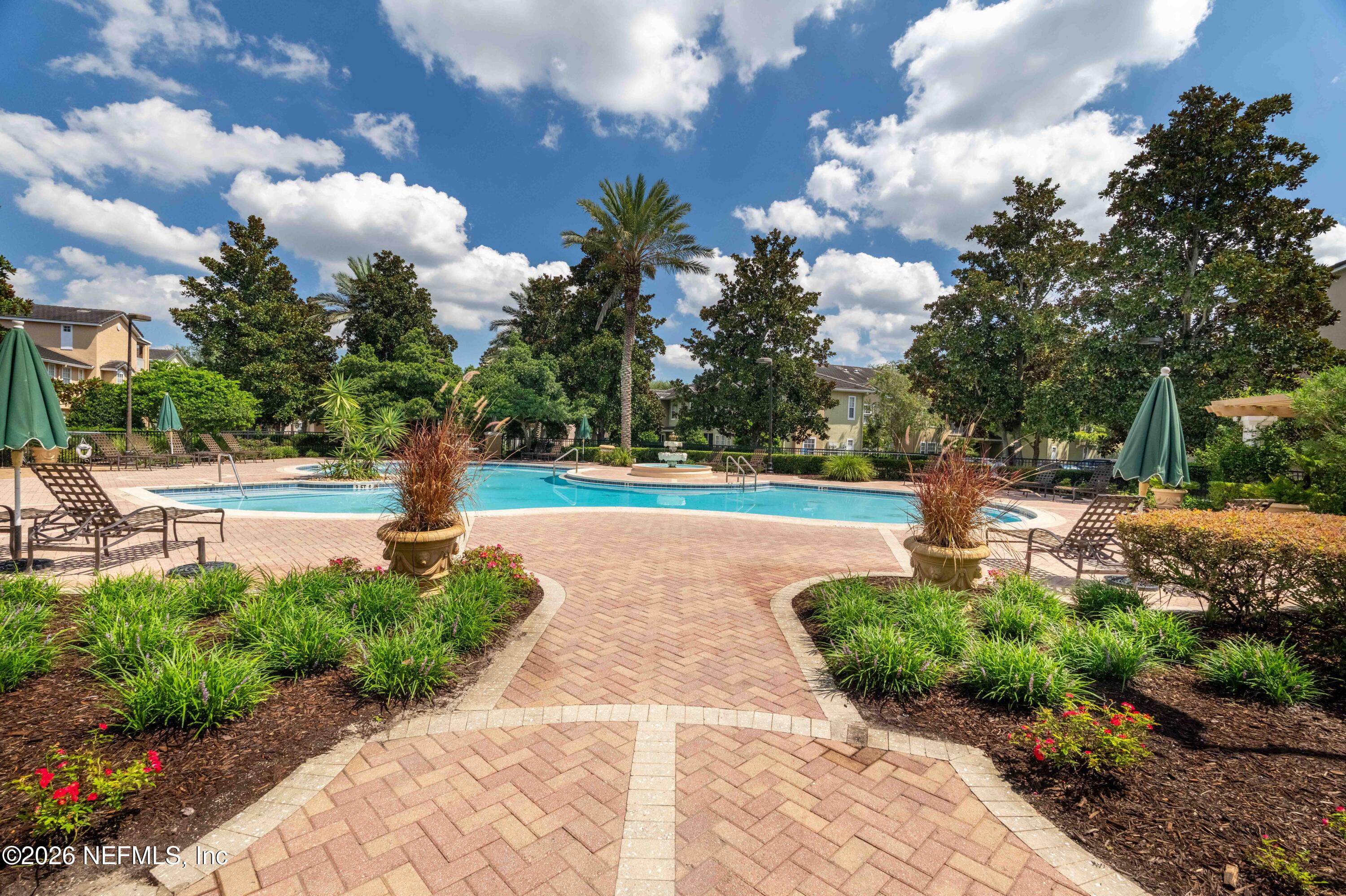 10075 GATE Parkway N 908