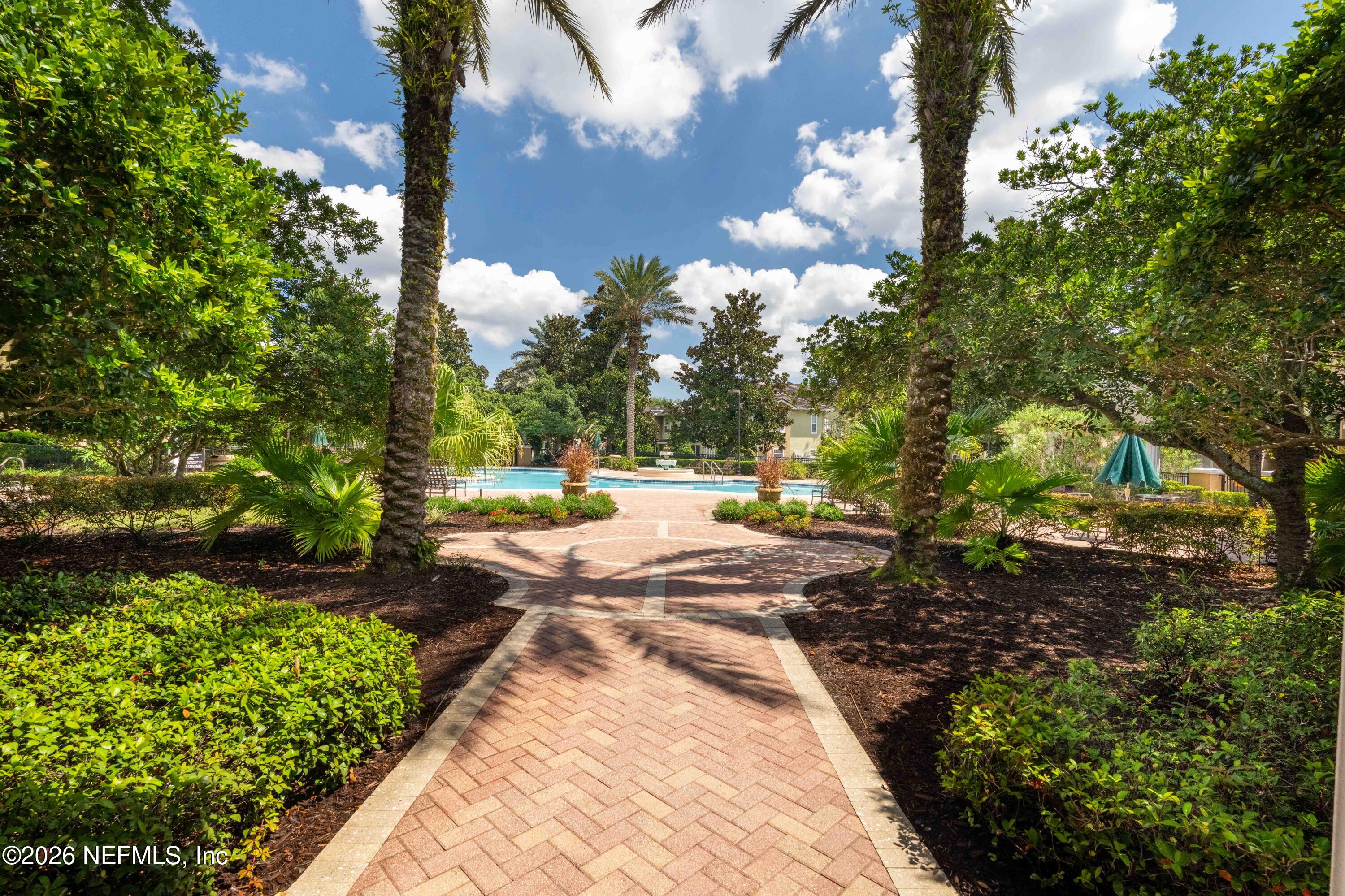 10075 GATE Parkway N 908