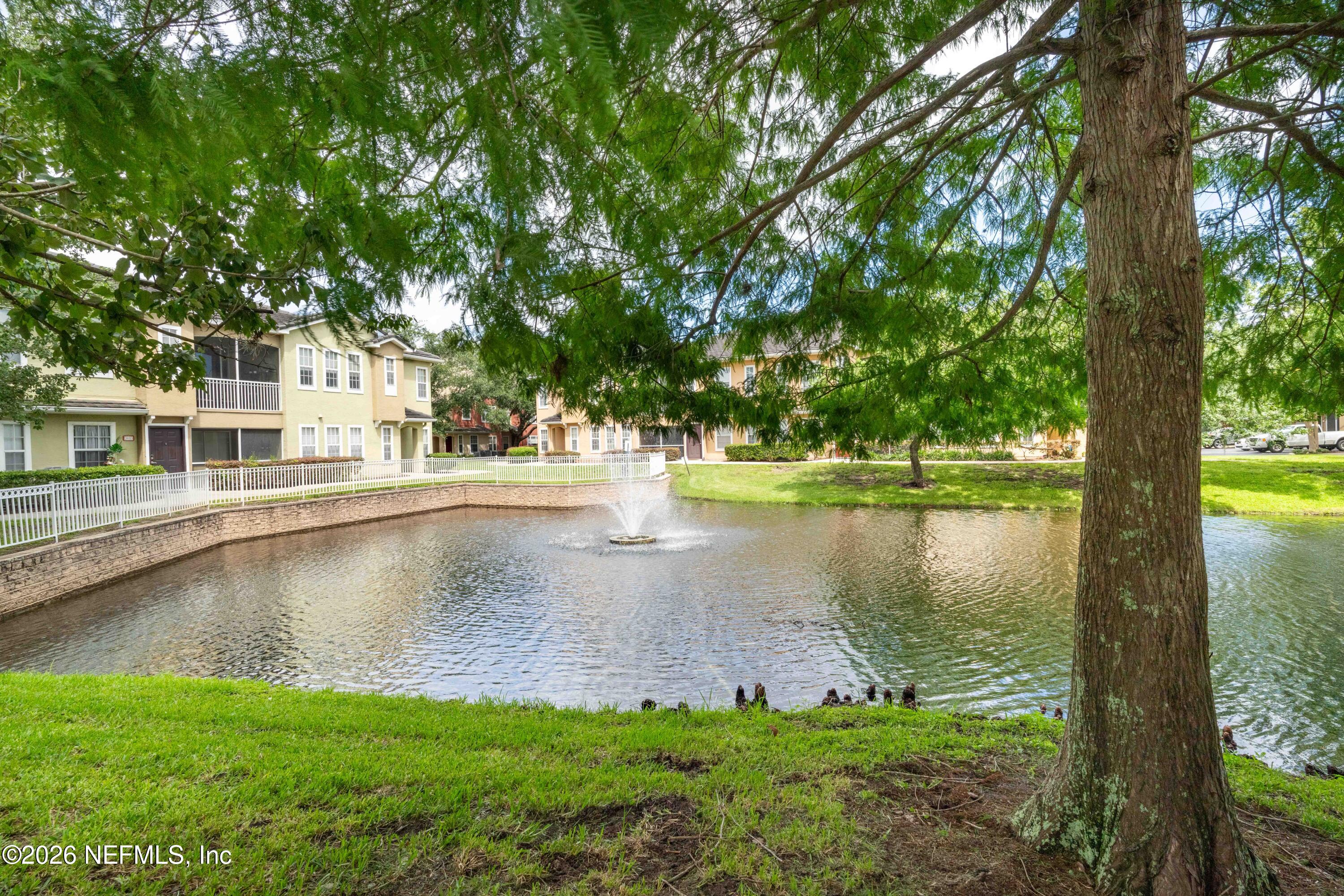 10075 GATE Parkway N 908