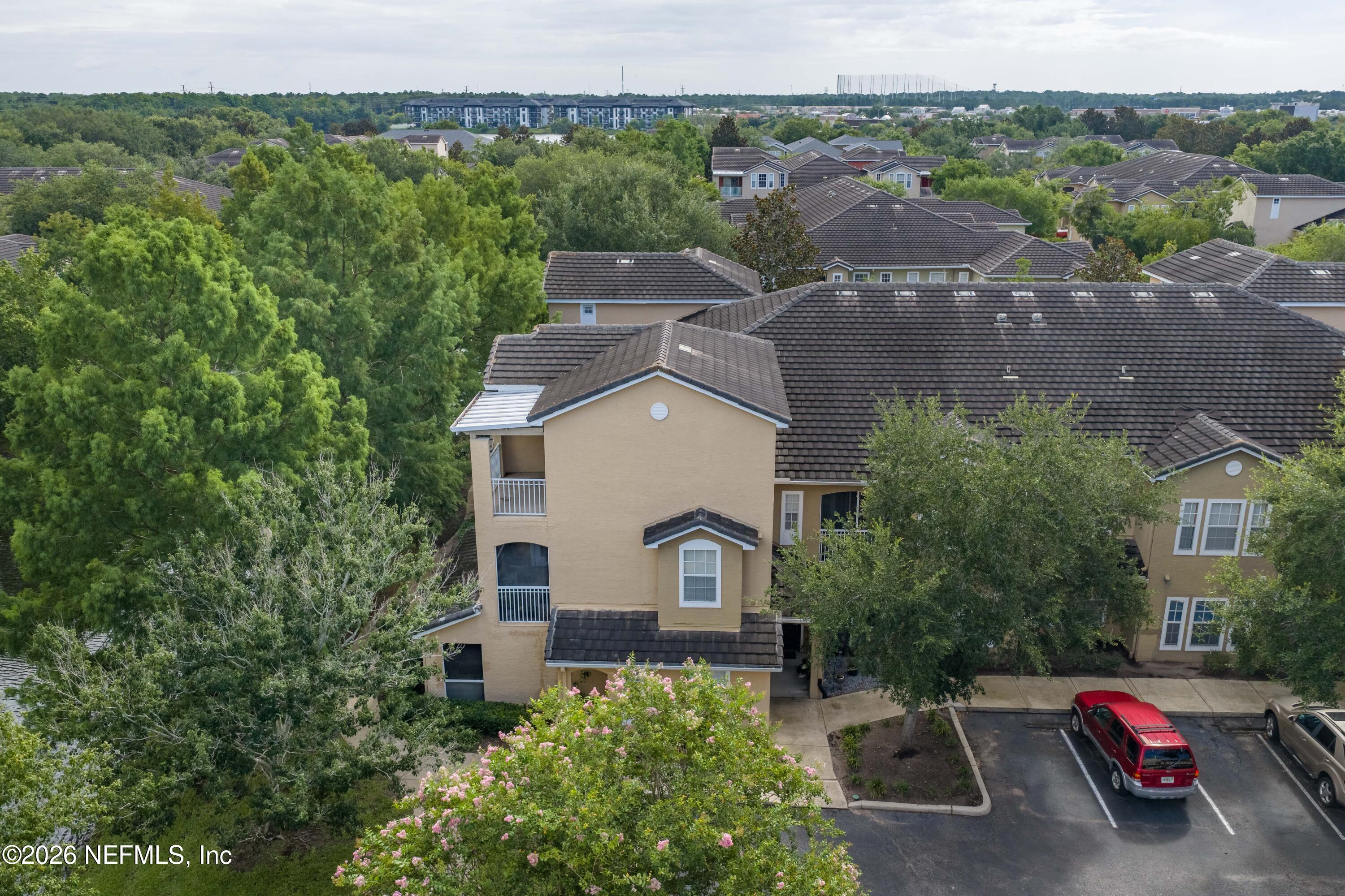10075 GATE Parkway N 908