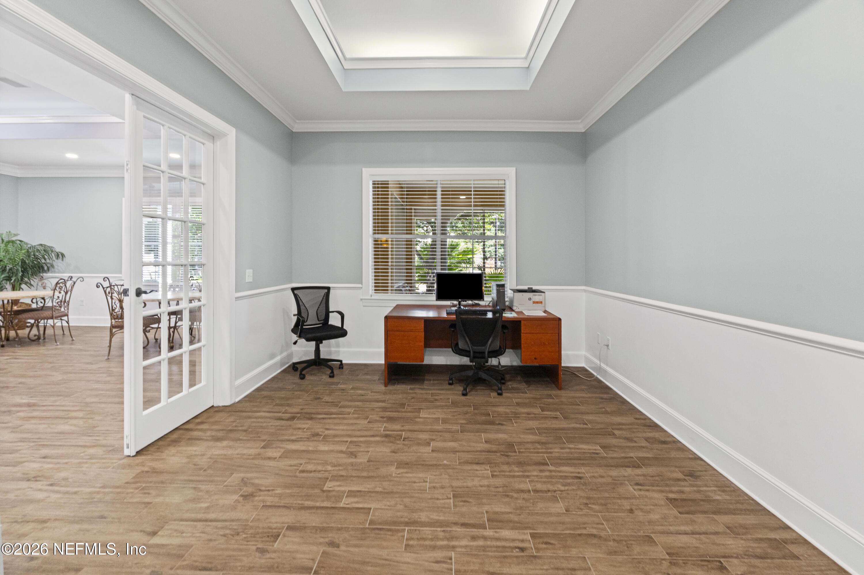 10075 GATE Parkway N 908